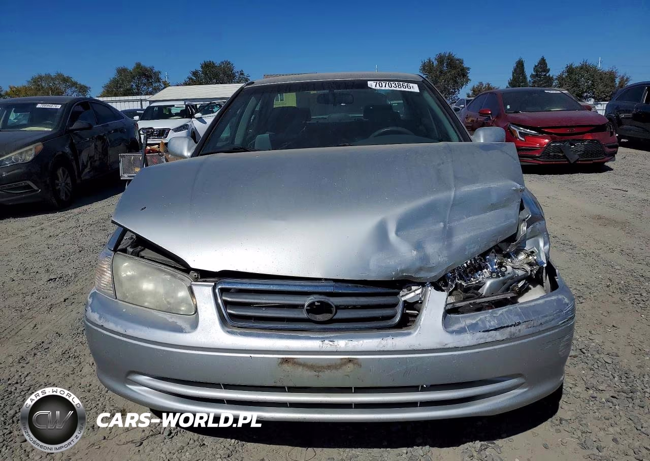 2000 Toyota Camry Le VIN:JT2BG28K4Y0504108 - 5