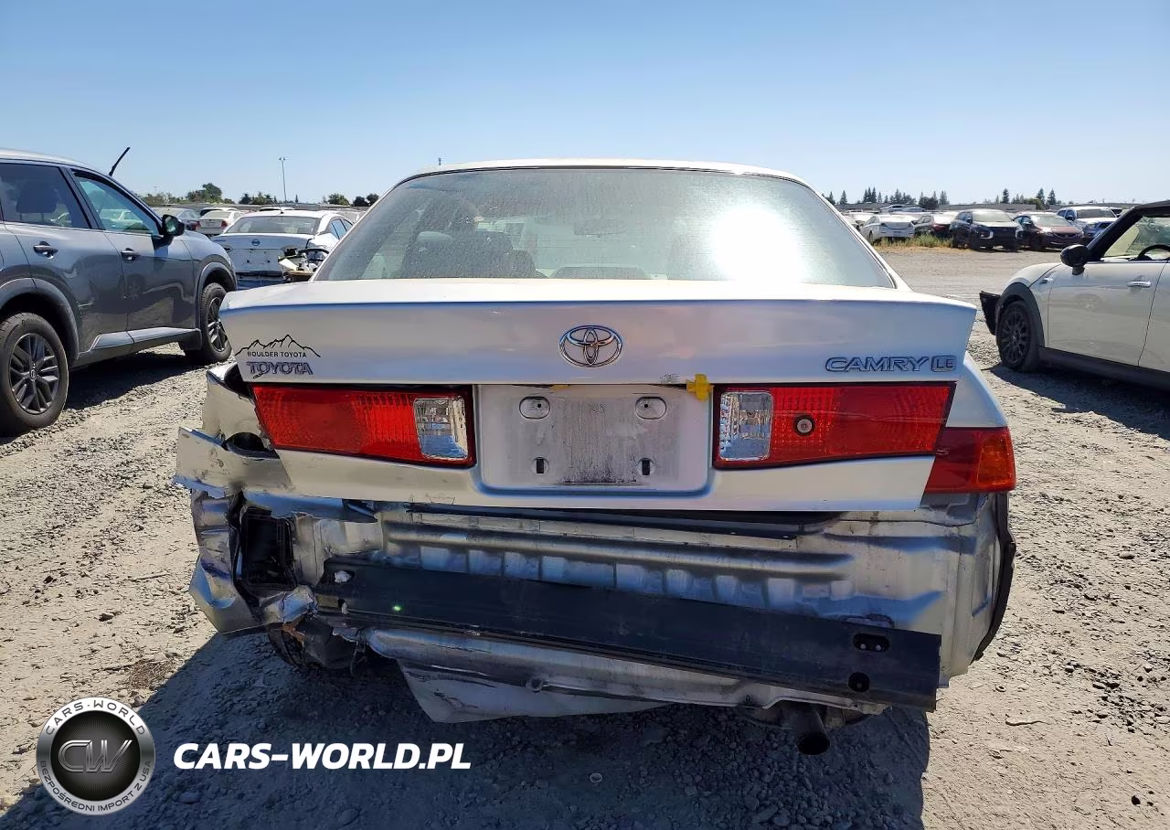 2000 Toyota Camry Le VIN:JT2BG28K4Y0504108 - 6