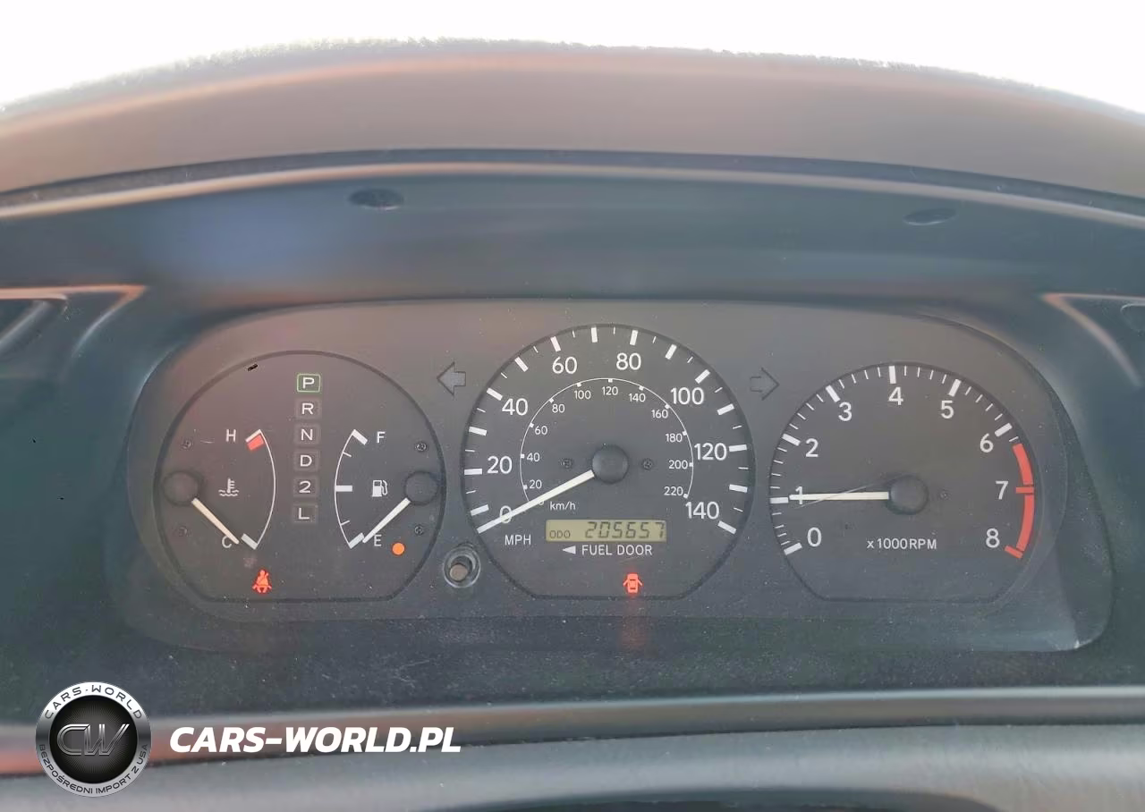 2000 Toyota Camry Le VIN:JT2BG28K4Y0504108 - 9