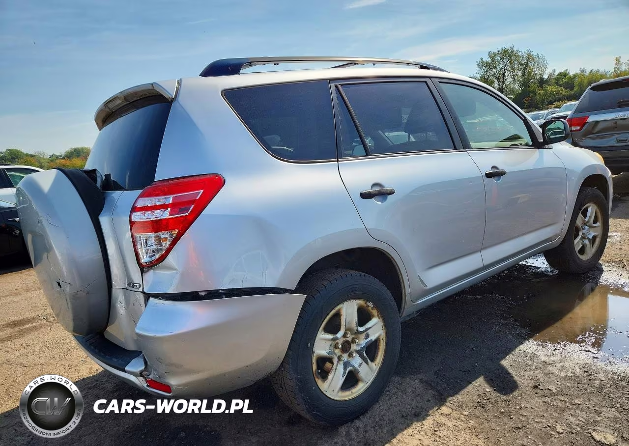 2011 Toyota Rav4 Base VIN:JTMBF4DV6BD042477 - 3