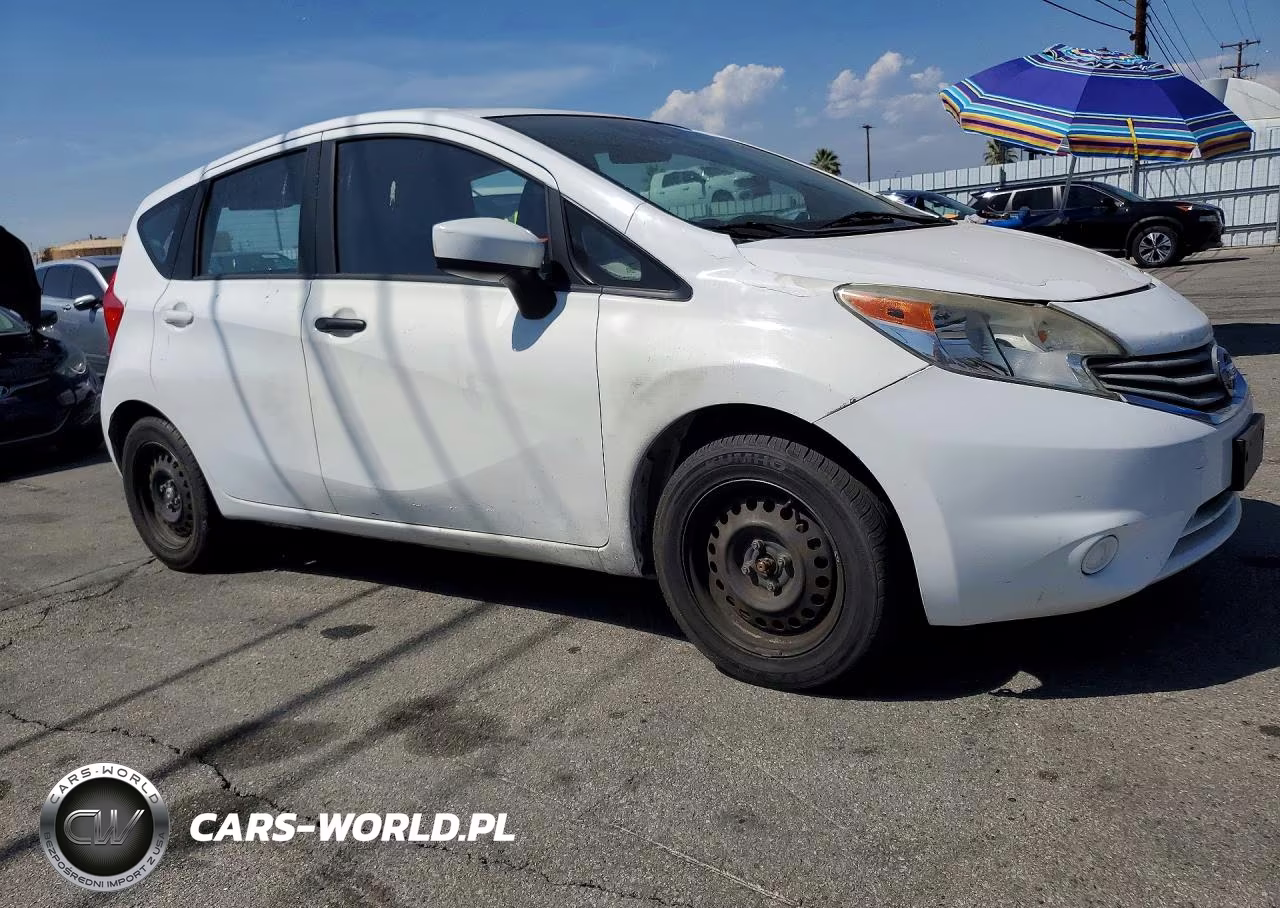 2015 Nissan Versa Note S Plus VIN:3N1CE2CPXFL418485 - 4