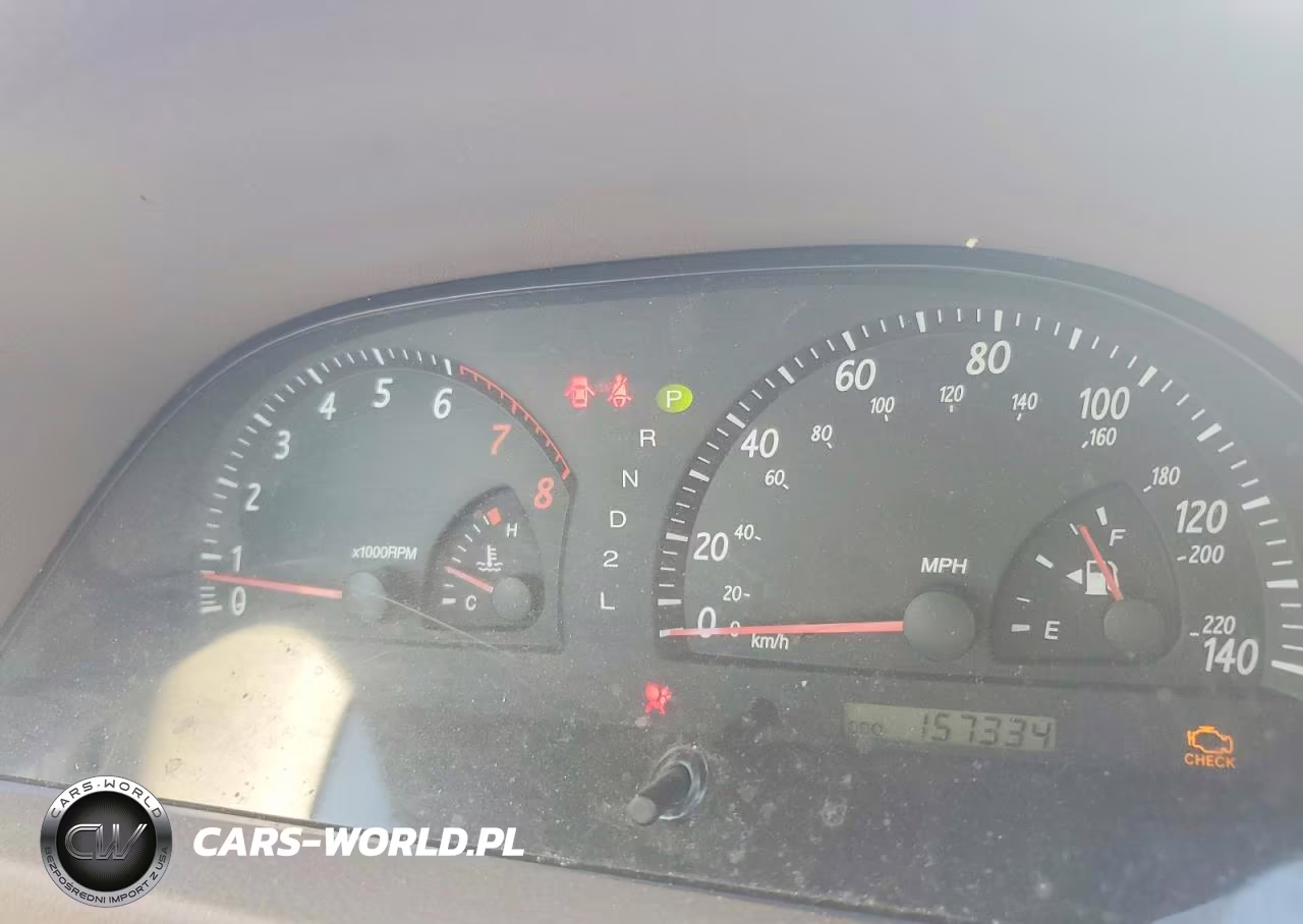 2004 Toyota Camry Le VIN:JTDBE30K140279770 - 9
