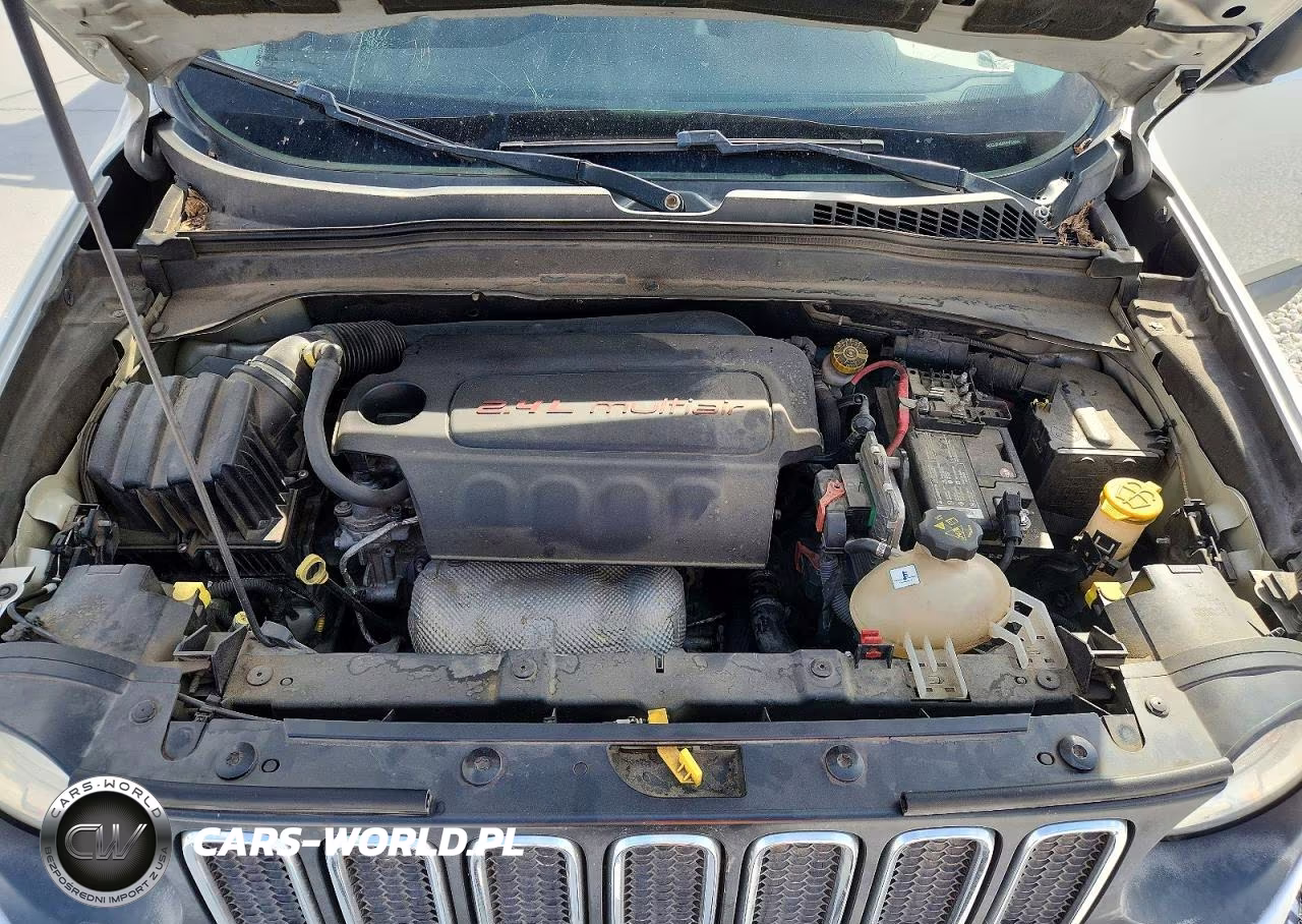 2017 Jeep Renegade Sport VIN:ZACCJBAB9HPF98844 - 12