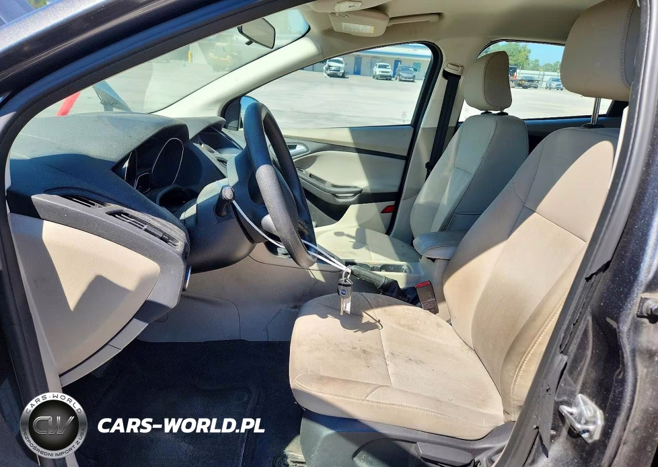 2018 Ford Focus Se VIN:1FADP3K29JL329539 - 7