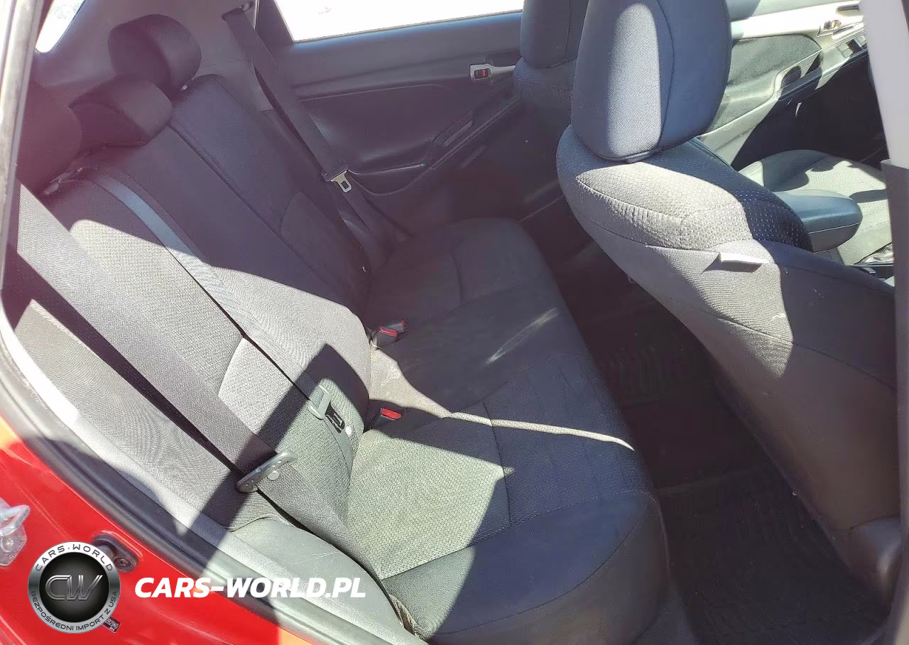 2010 Toyota Matrix Base VIN:2T1KU4EE8AC282940 - 10