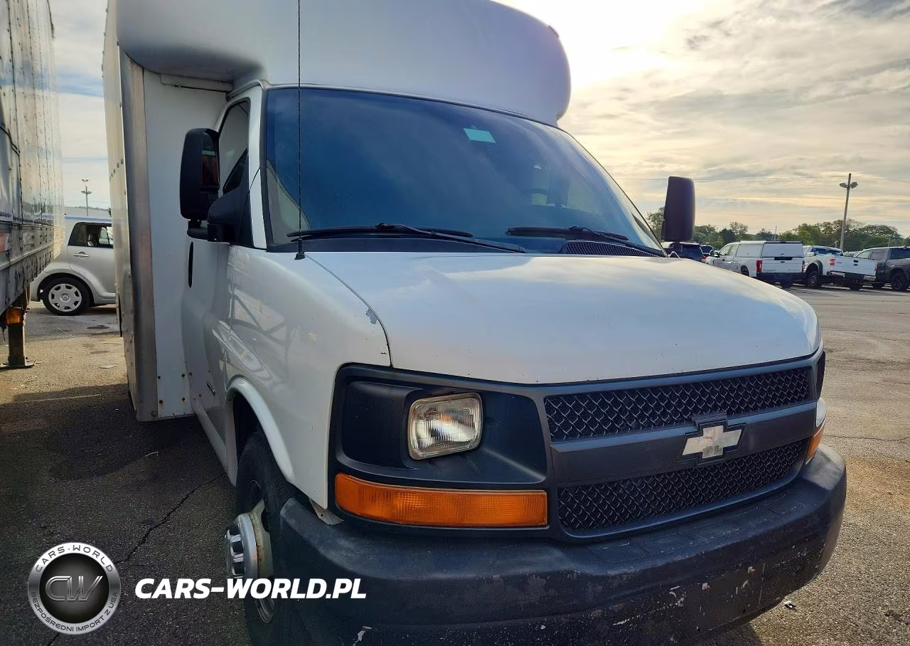2009 Chevrolet Express Delivery Truck VIN:1GBJG316991130343 - 4