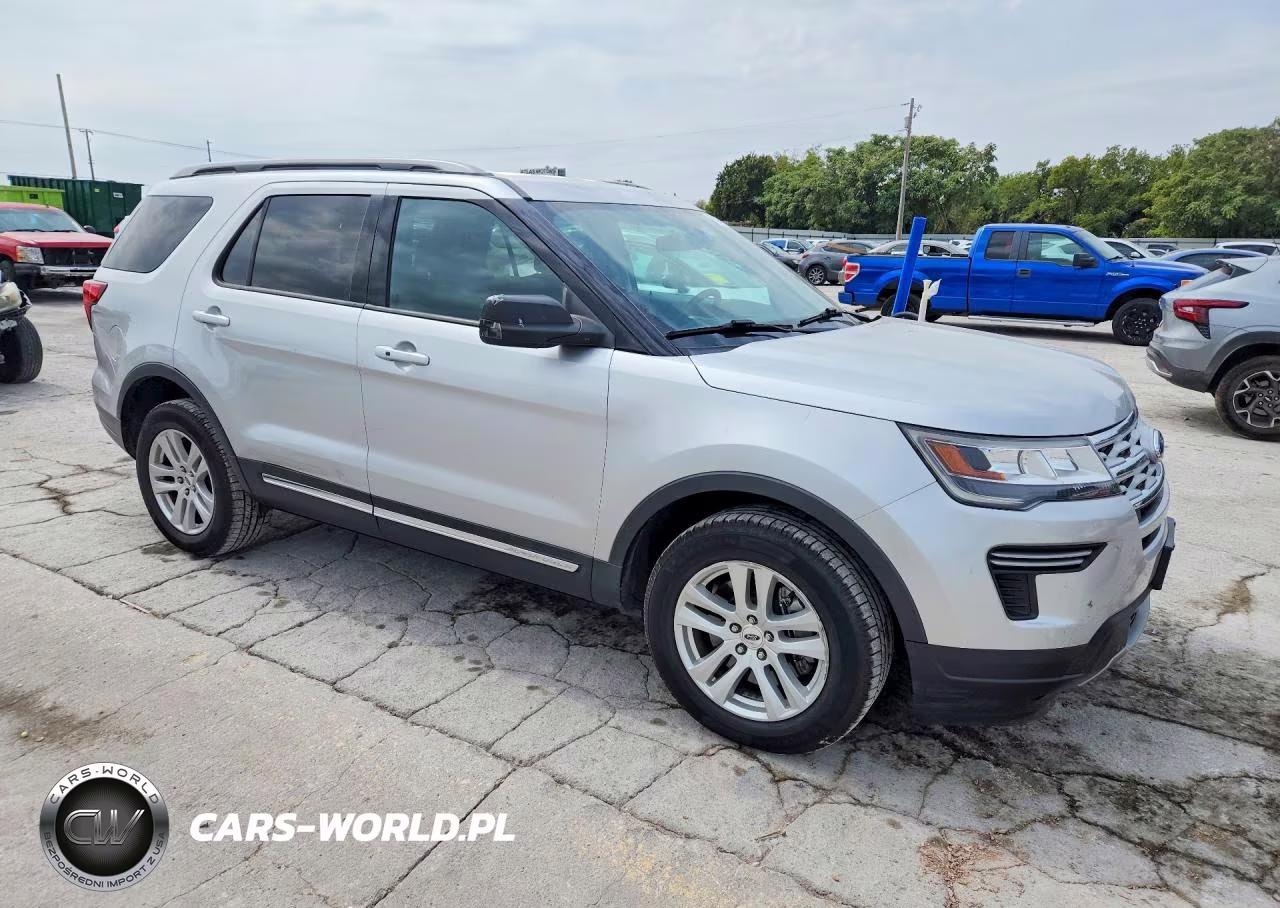 2019 Ford Explorer Xlt VIN:1FM5K8D85KGA15646 - 4