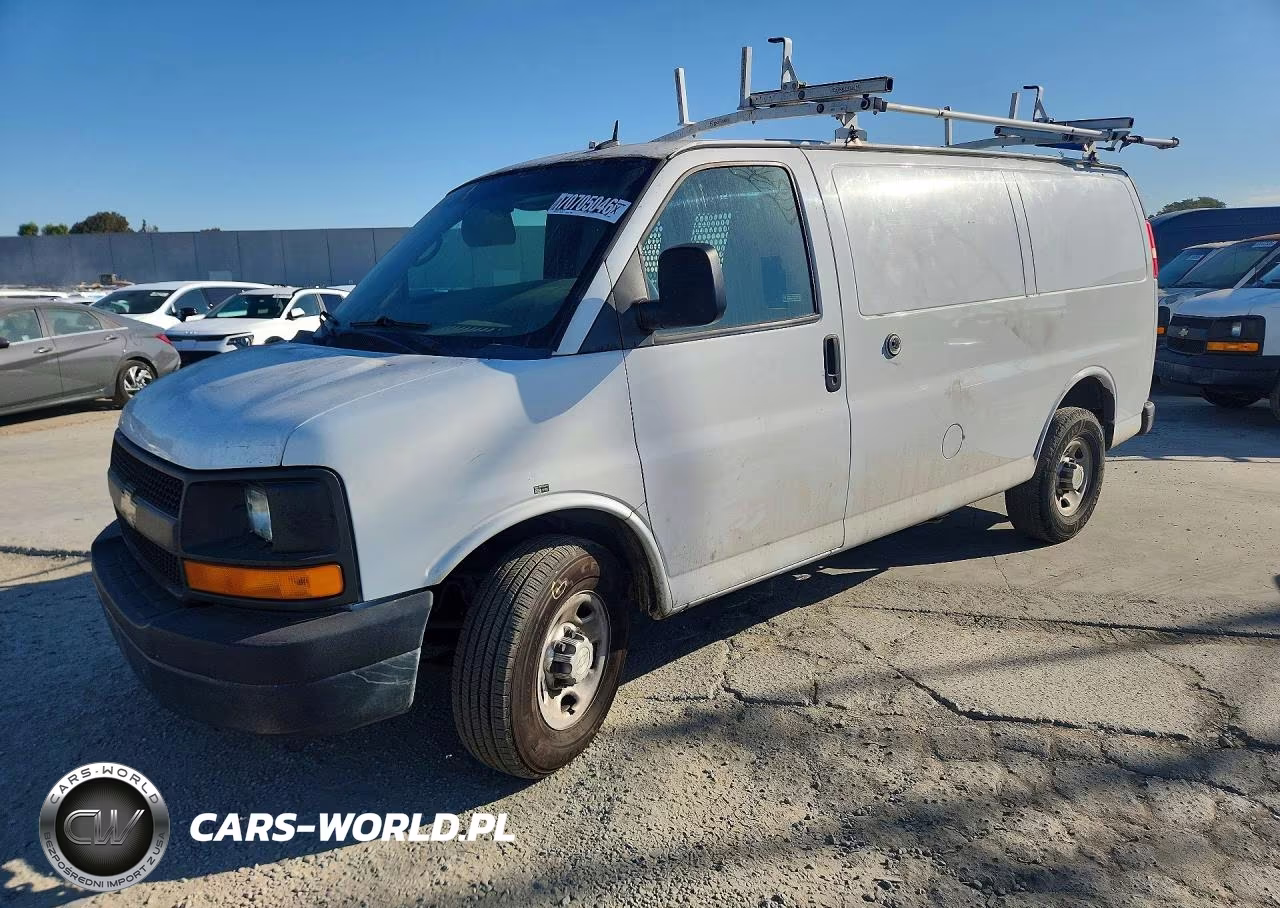 2015 Chevrolet Express G2500 VIN:1GCWGFCF3F1244933 - 1