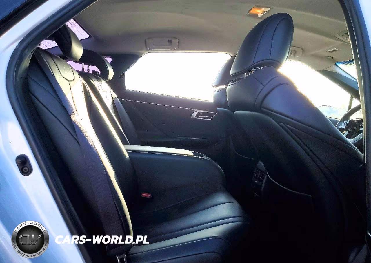 2016 Toyota Mirai VIN:JTDBVRBD6GA000734 - 10
