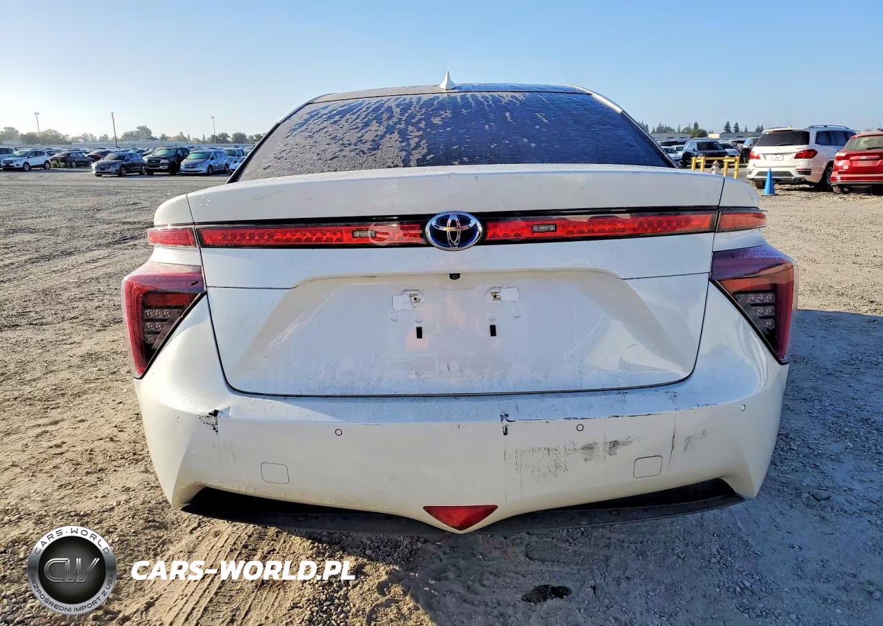 2016 Toyota Mirai VIN:JTDBVRBD6GA000734 - 6