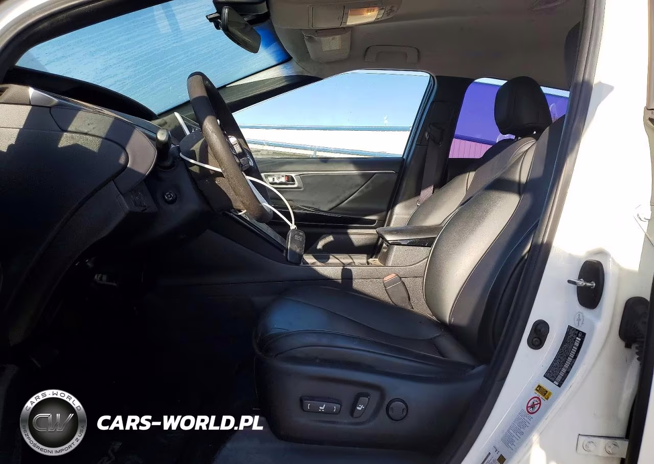 2016 Toyota Mirai VIN:JTDBVRBD6GA000734 - 7