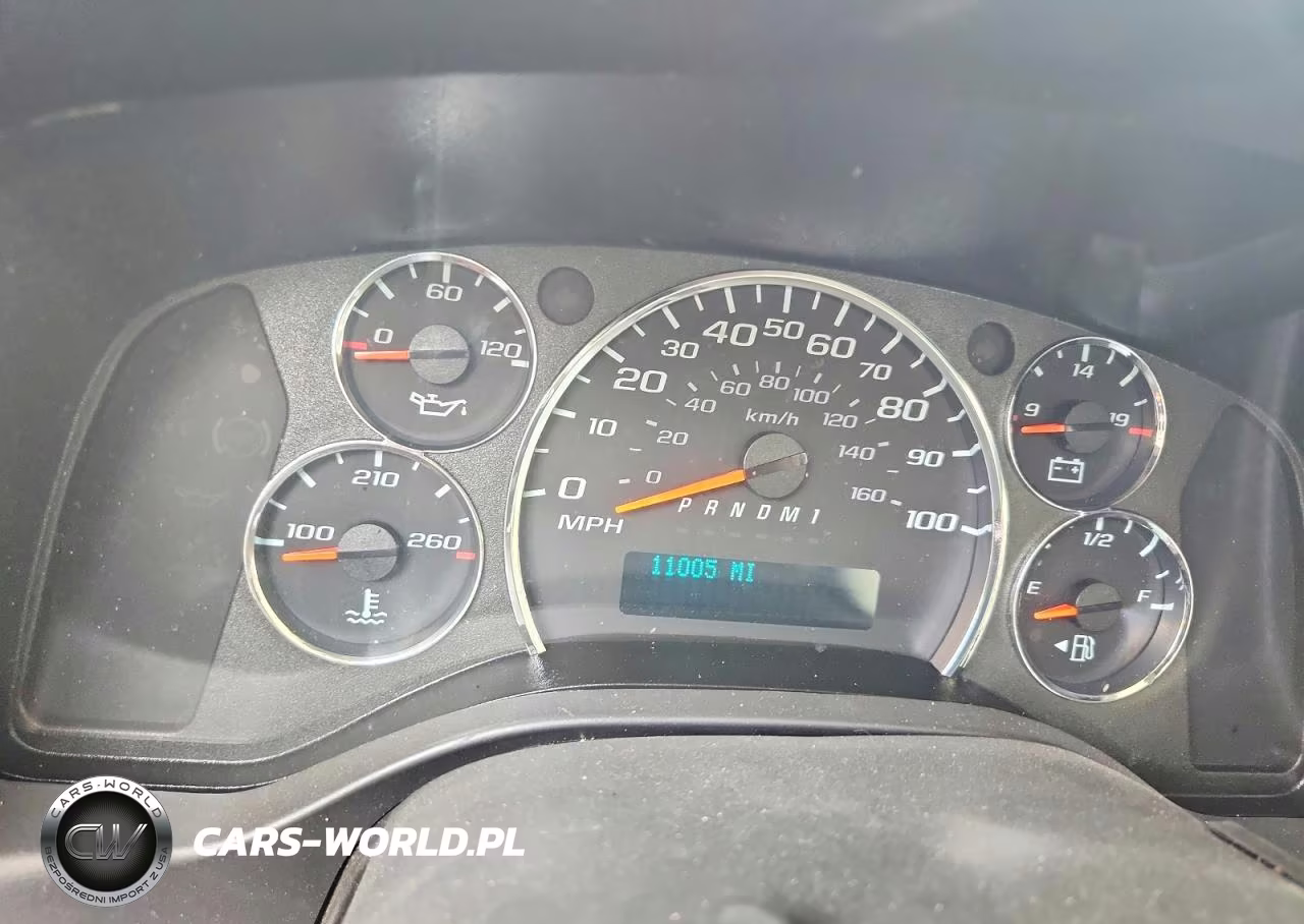 2024 Chevrolet Express G2500 VIN:1GCWGAF75R1164903 - 9