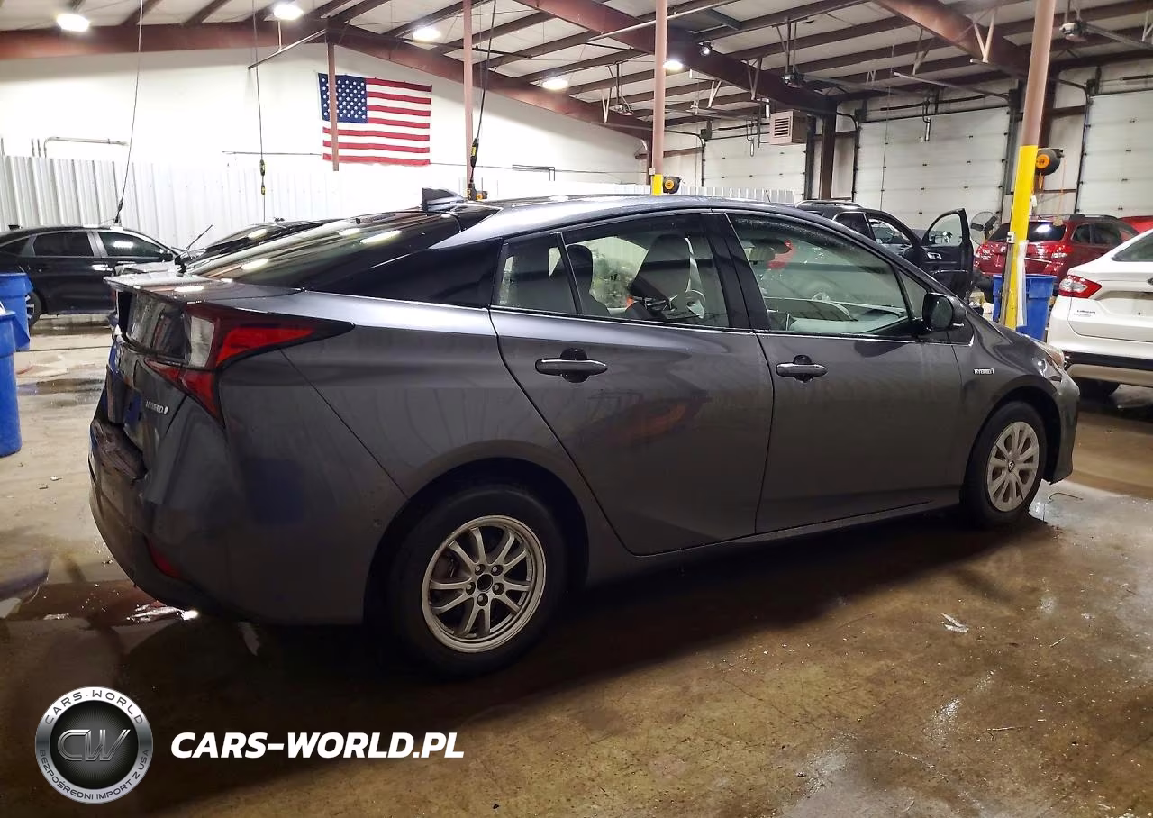 2020 Toyota Prius Le VIN:JTDKARFU3L3115246 - 3