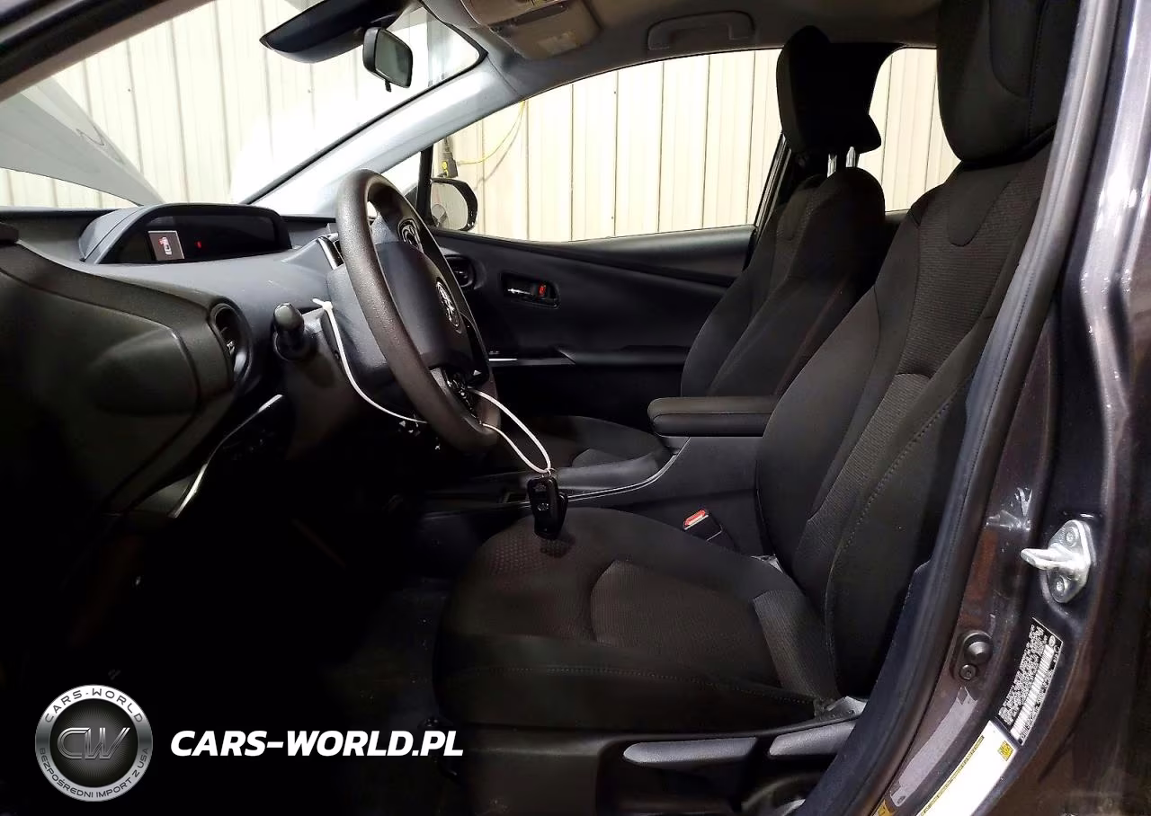 2020 Toyota Prius Le VIN:JTDKARFU3L3115246 - 7