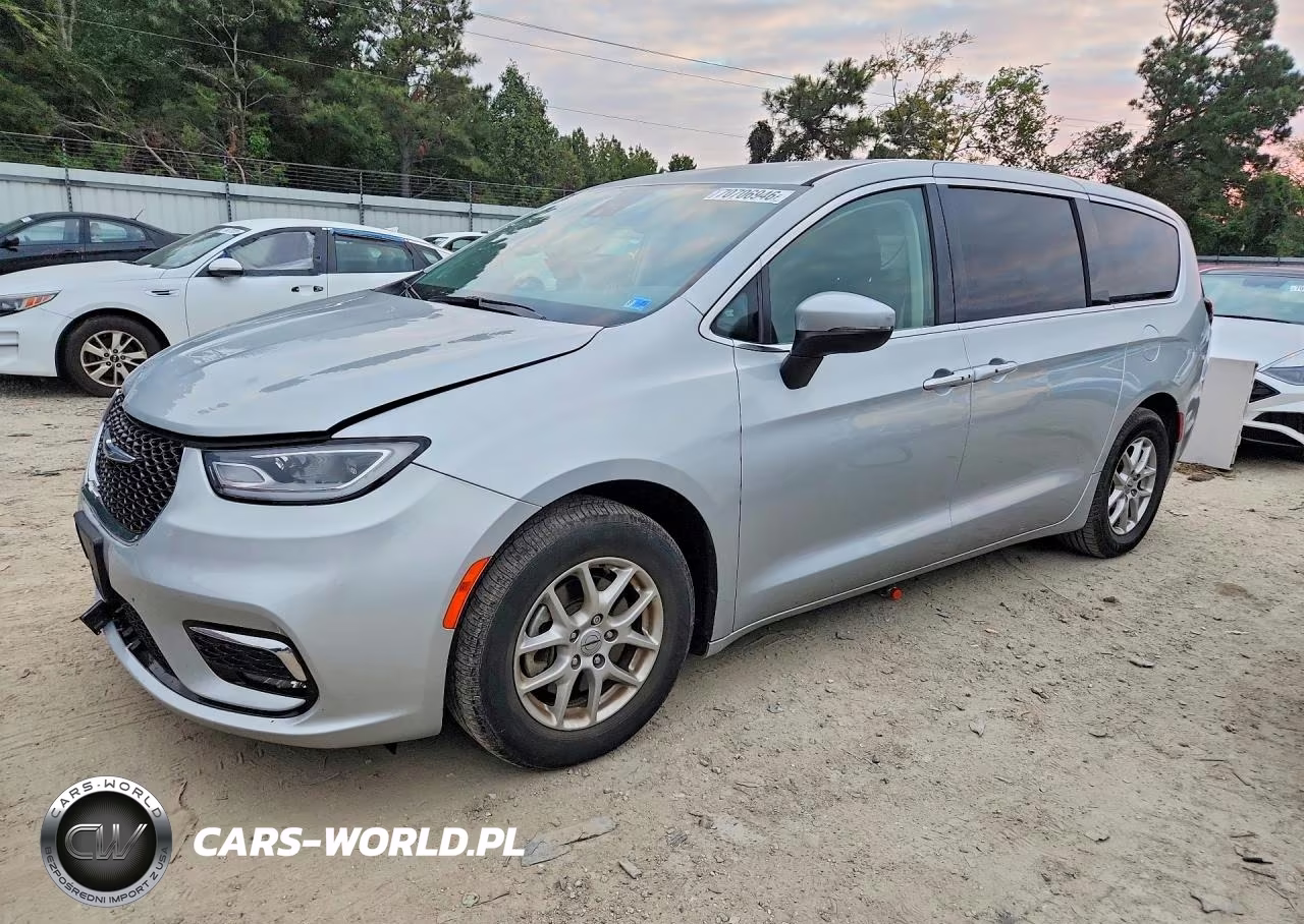 2023 Chrysler Pacifica Touring L