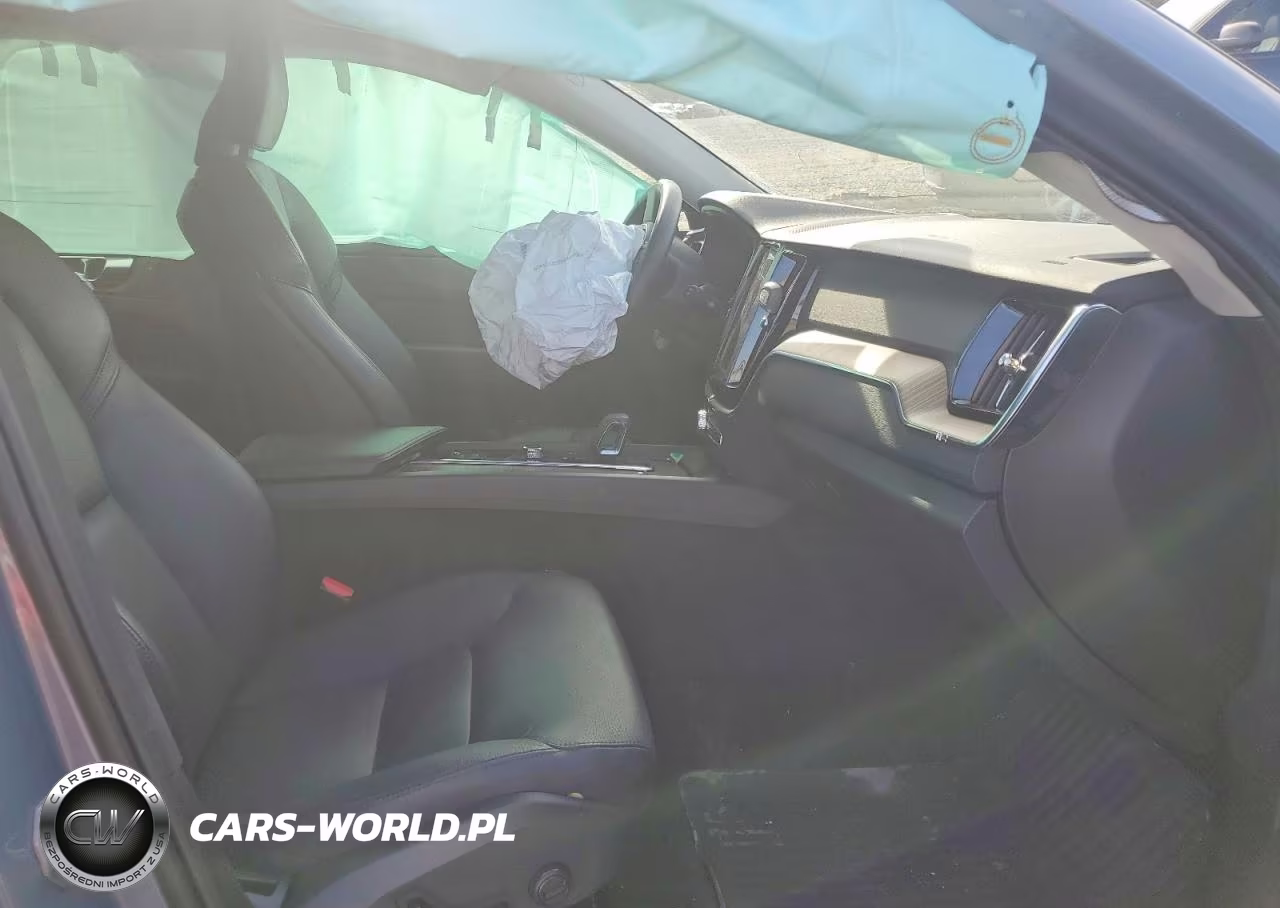 2022 Volvo Xc60 B5 Momentum VIN:YV4L12DK9N1921469 - 7