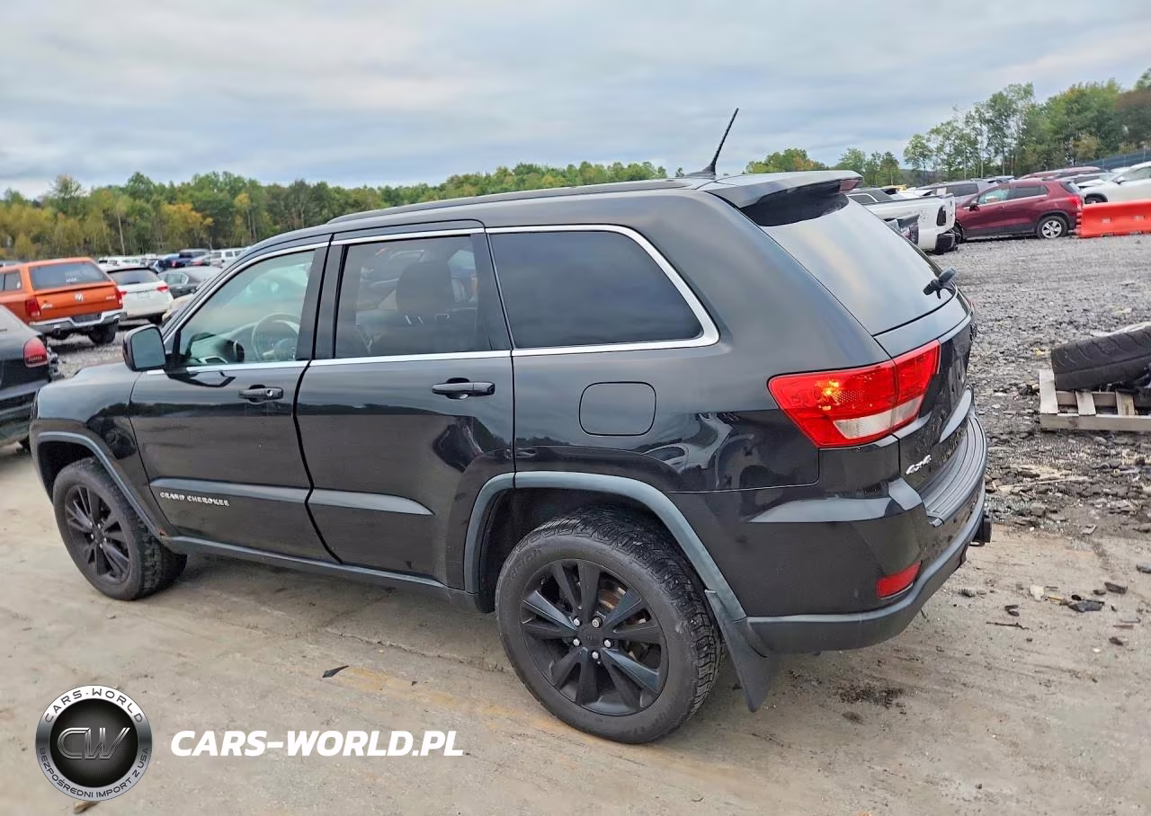 2012 Jeep Grand Cherokee Laredo VIN:1C4RJFAG7CC352949 - 2