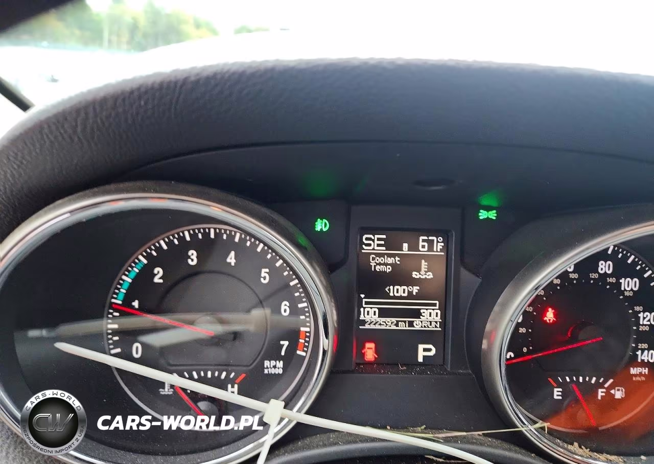 2012 Jeep Grand Cherokee Laredo VIN:1C4RJFAG7CC352949 - 9
