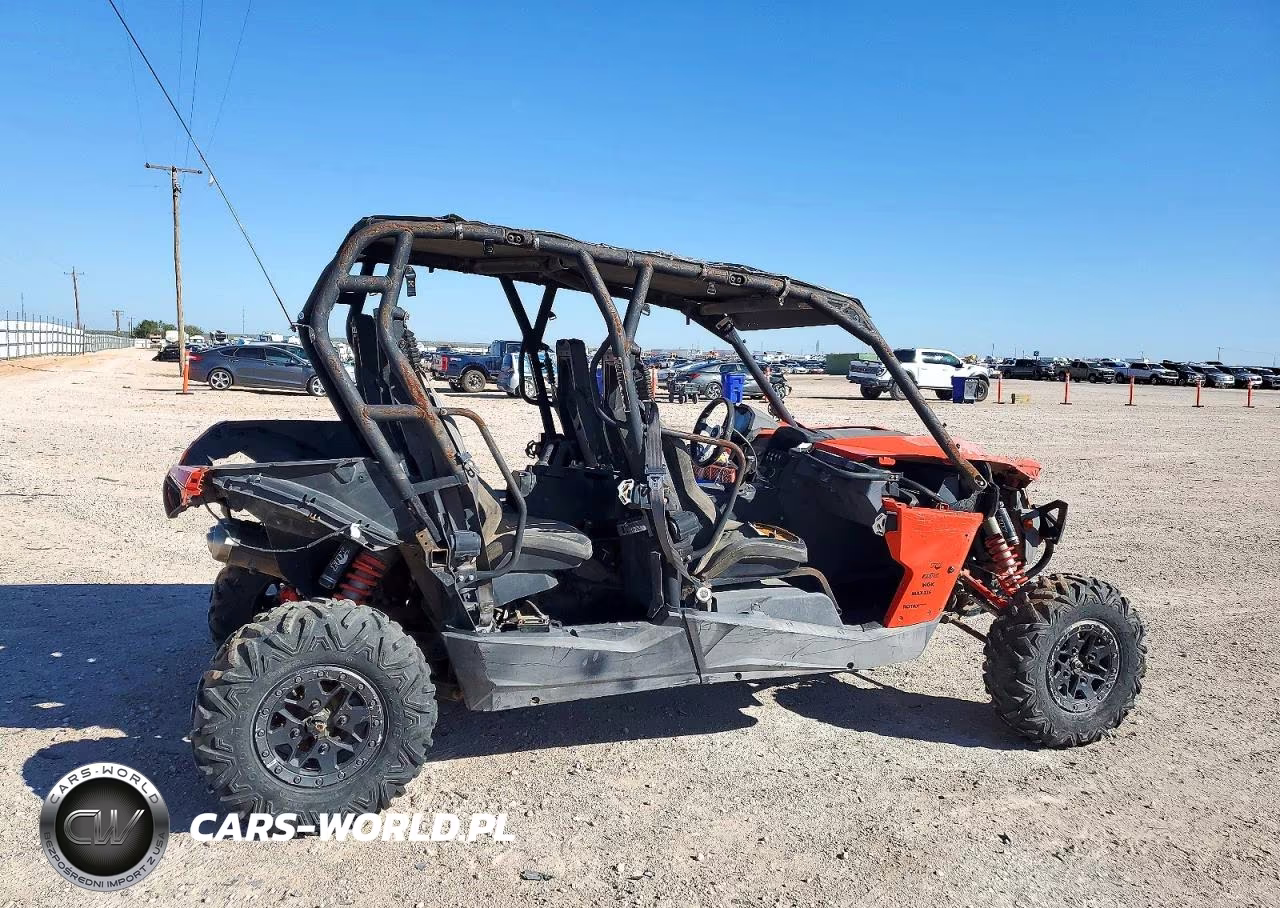 2015 Can-Am Maverick Utility Vehicle VIN:3JBPNAP27FJ000519 - 9