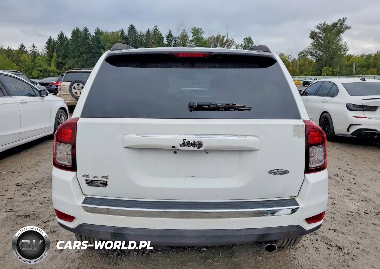 2016 Jeep Compass Latitude VIN:1C4NJDEB7GD664190 - 6