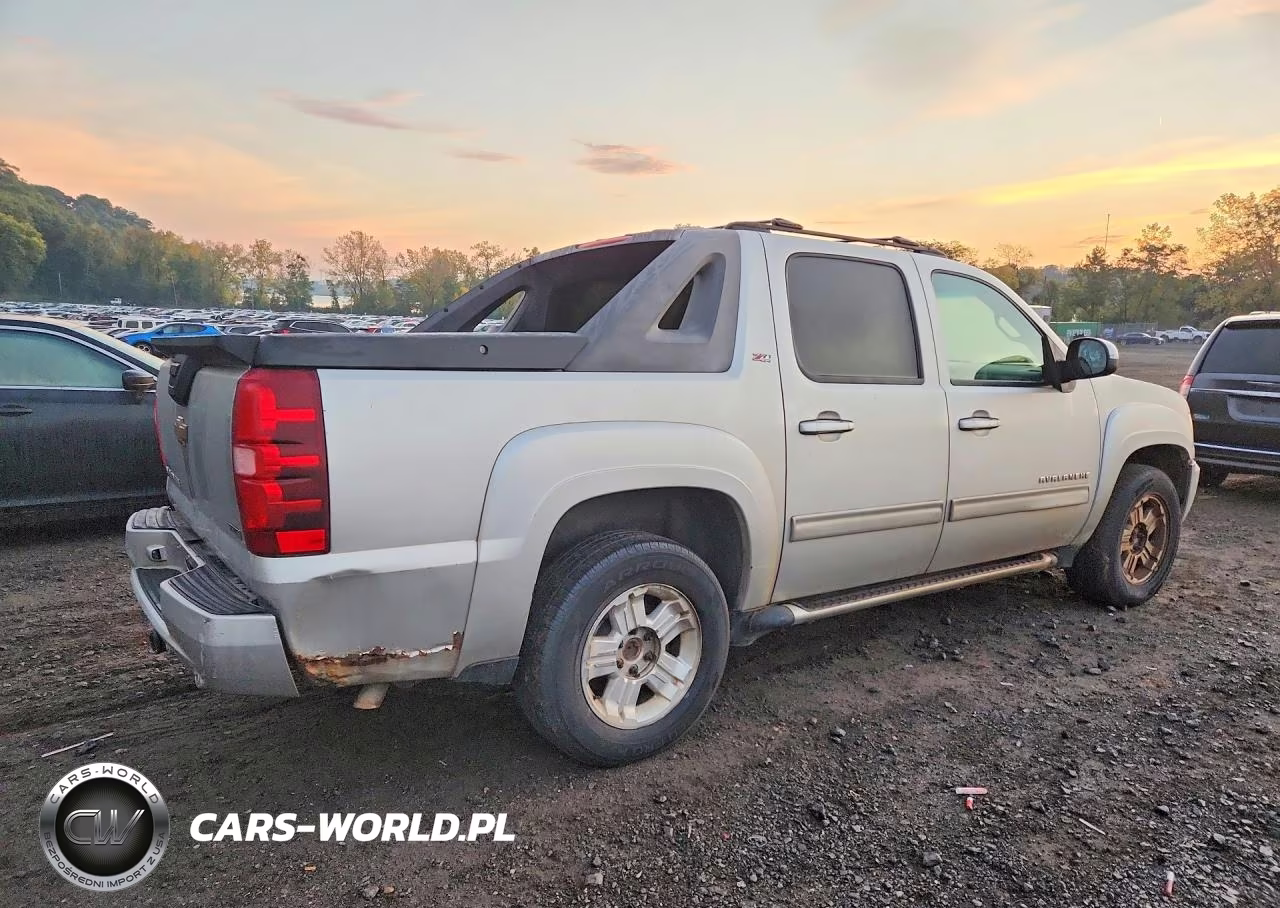 2011 Chevrolet Avalanche Lt VIN:3GNTKFE3XBG158946 - 3