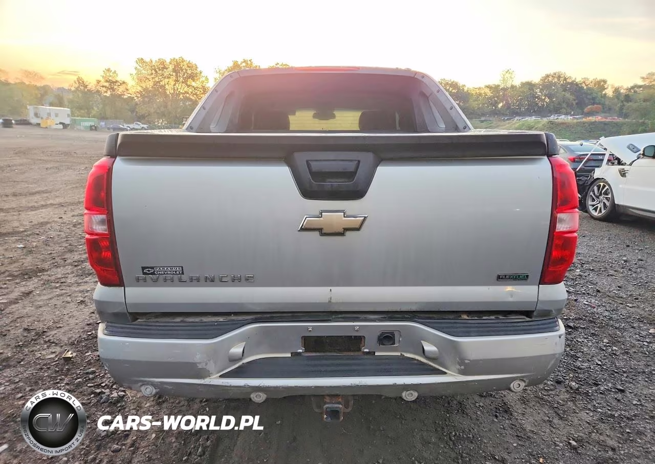 2011 Chevrolet Avalanche Lt VIN:3GNTKFE3XBG158946 - 6