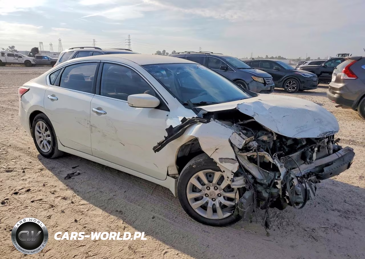 2014 Nissan Altima 2.5 S VIN:1N4AL3AP7EN235004 - 4