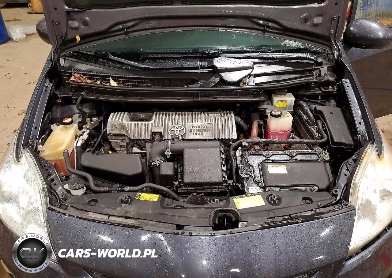 2015 Toyota Prius Two VIN:JTDKN3DU7F0419304 - 11