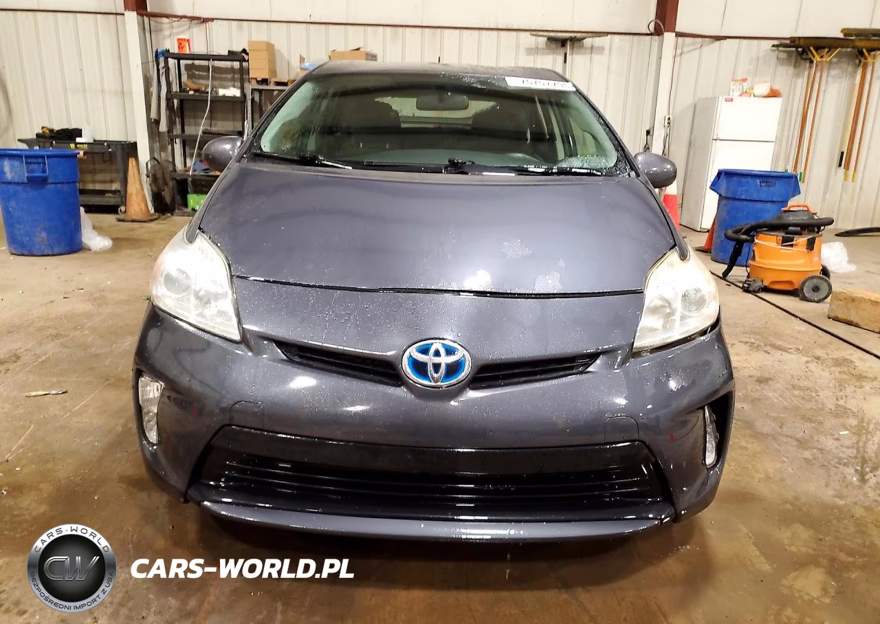 2015 Toyota Prius Two VIN:JTDKN3DU7F0419304 - 5
