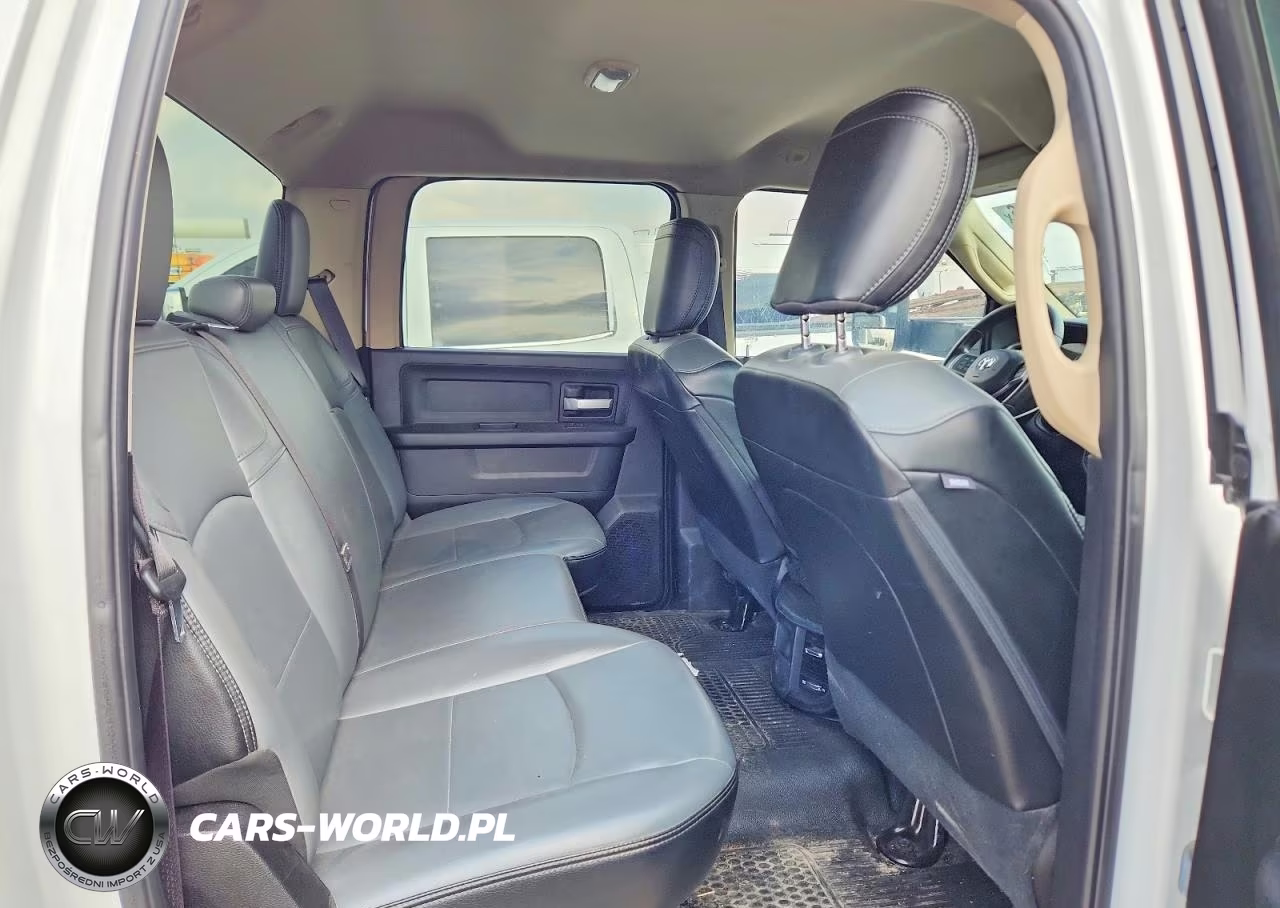 2019 Ram 3500 Tradesman VIN:3C63RRGL9KG687895 - 11