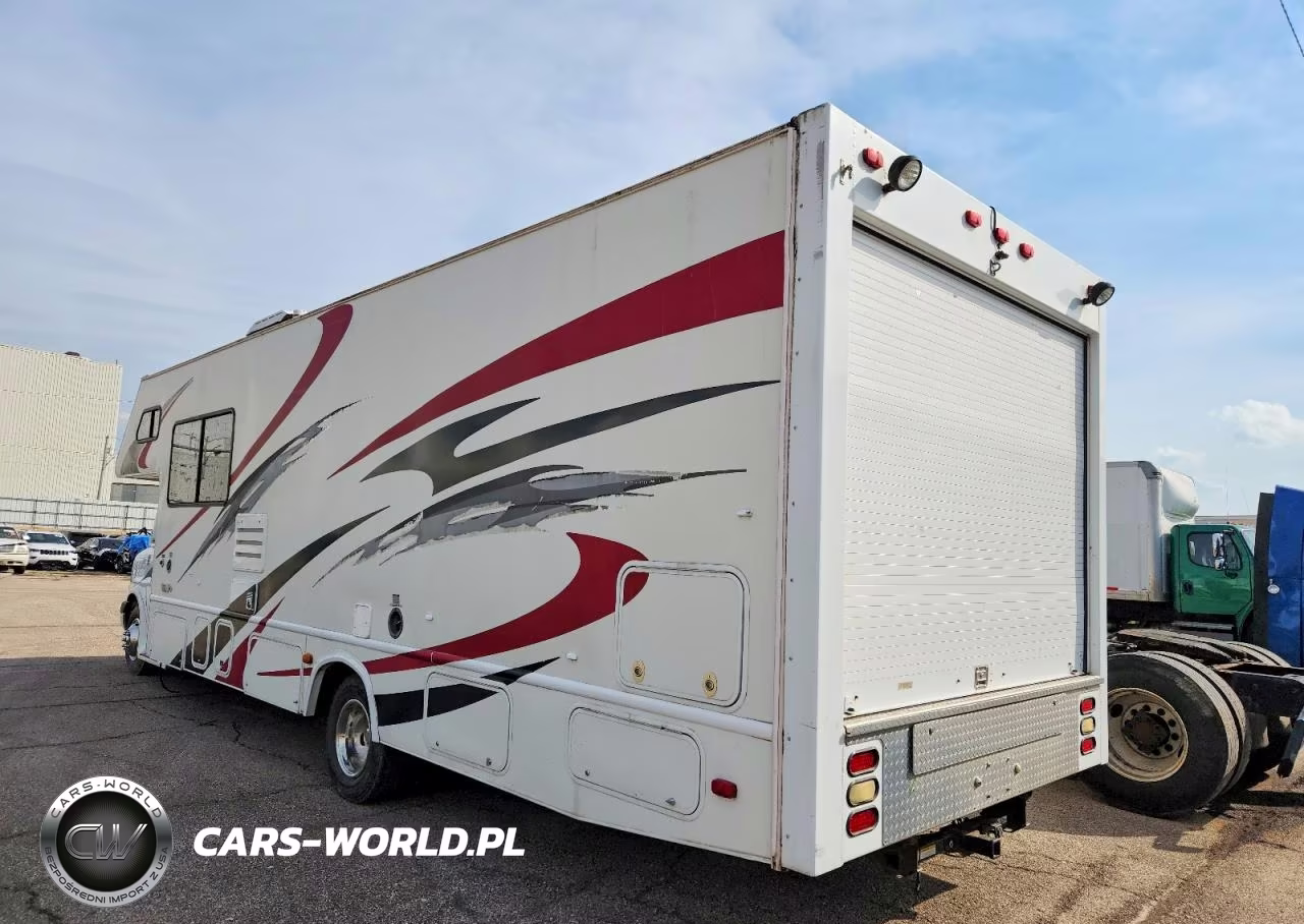 2007 2004 Four Winds Maje Recreational Vehicle (Rv) VIN:1GBKG31U461246726 - 3