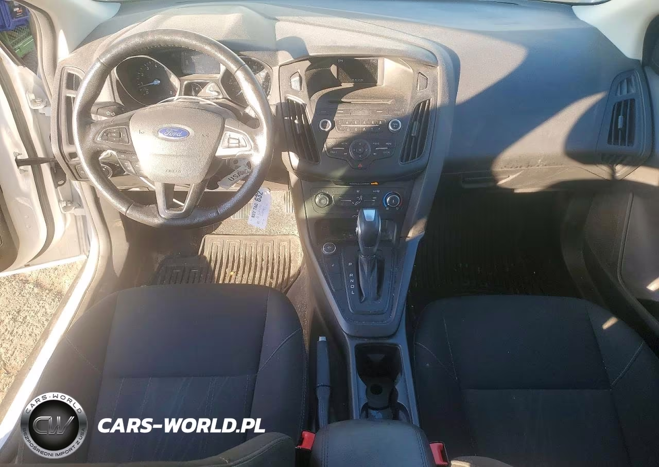 2016 Ford Focus Se VIN:1FADP3F24GL382958 - 8