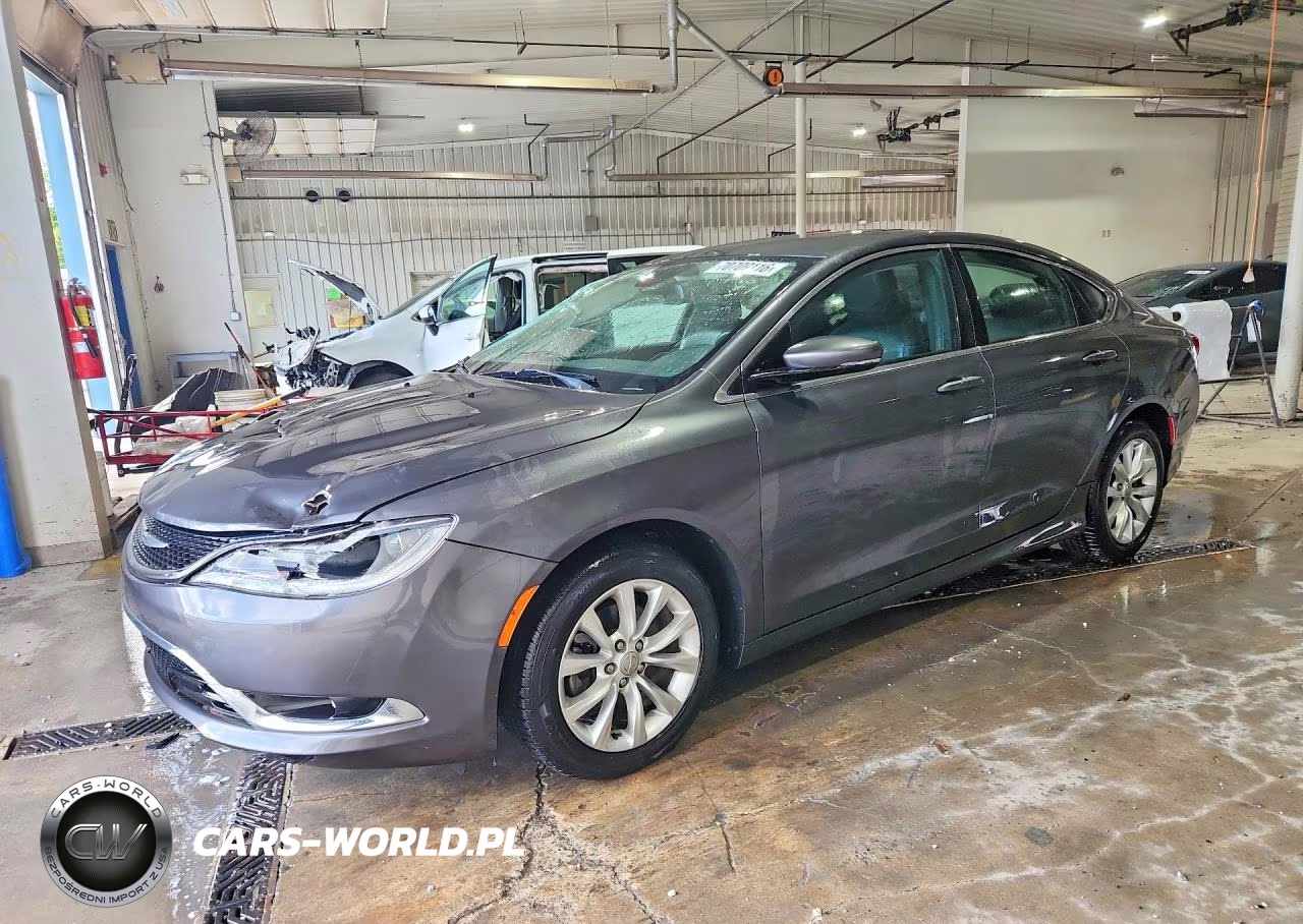2015 Chrysler 200 C VIN:1C3CCCCB9FN735398 - 1