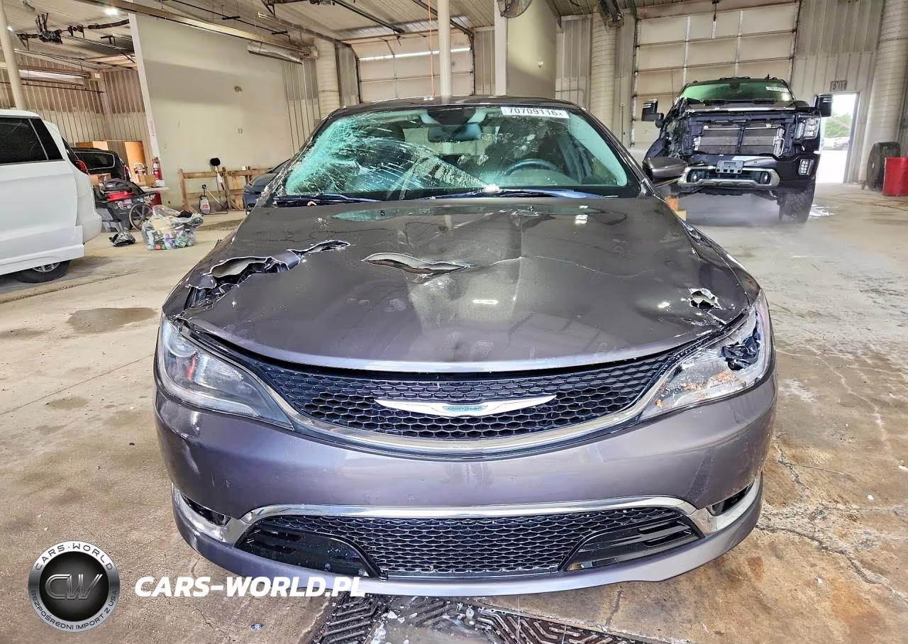 2015 Chrysler 200 C VIN:1C3CCCCB9FN735398 - 5