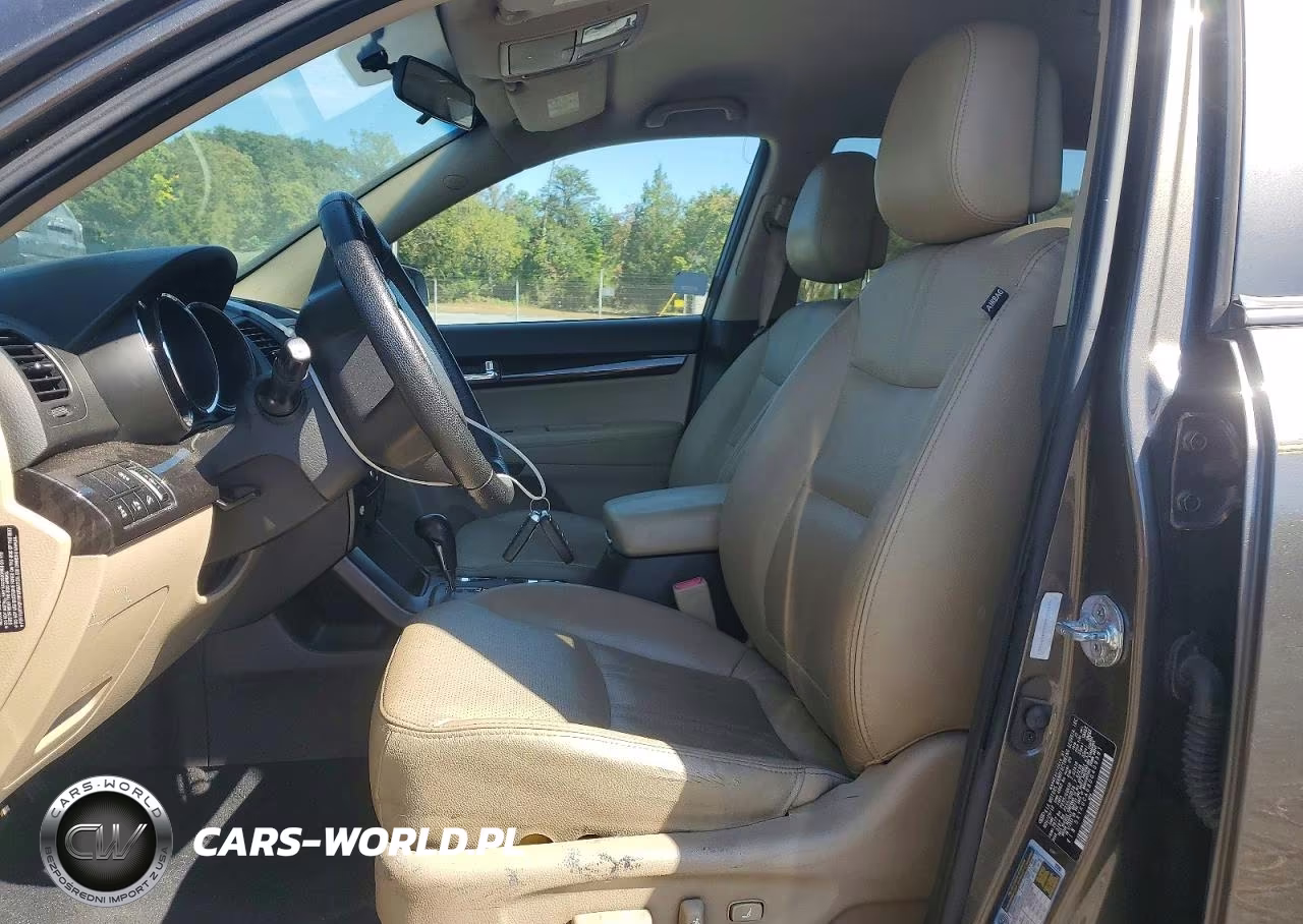 2013 Kia Sorento VIN:5XYKUCA68DG409381 - 7