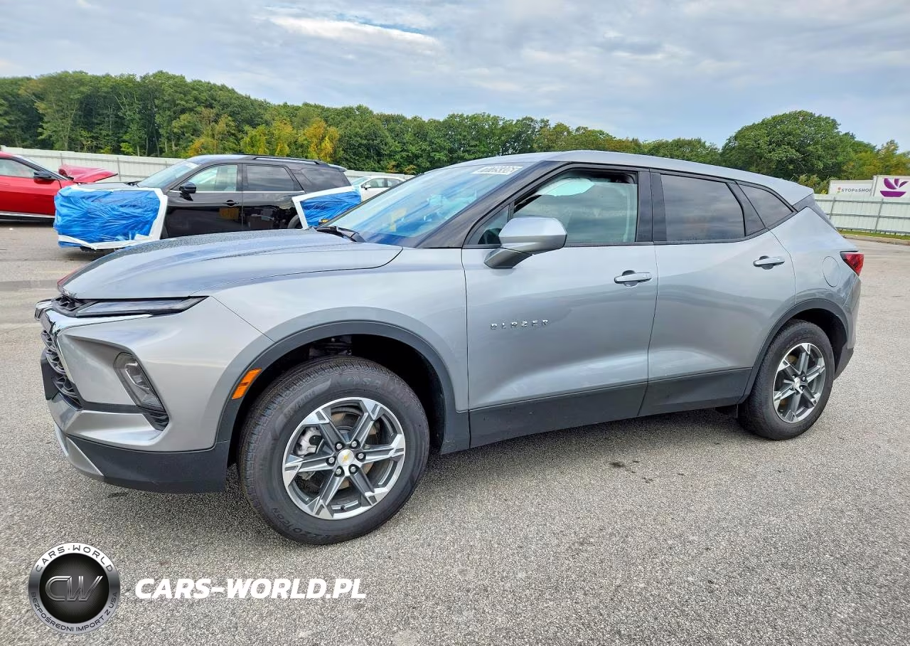 2025 Chevrolet Blazer 2Lt VIN:3GNKBHR45SS241952 - 1