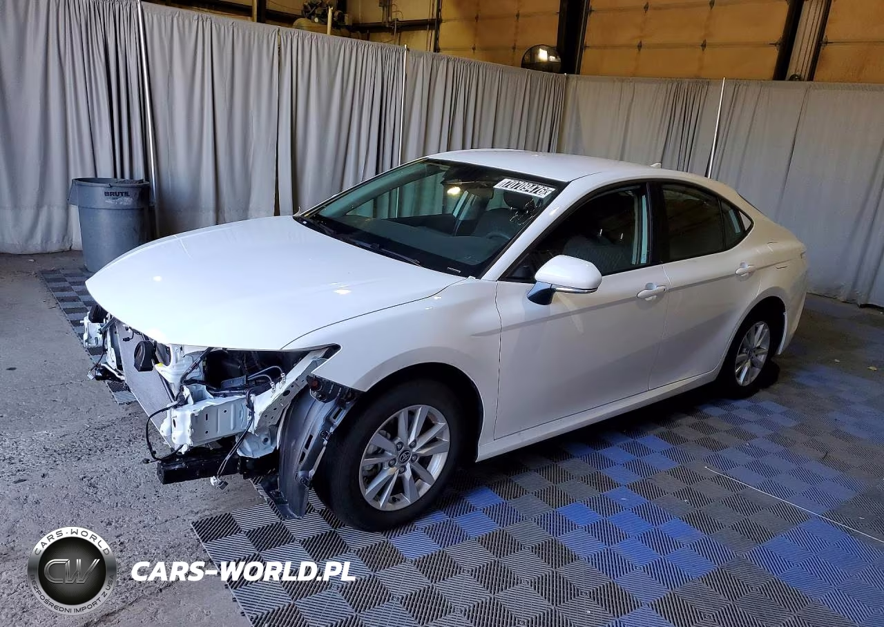 2026 Toyota Camry Le VIN:4T1DAACK9TU767808 - 1
