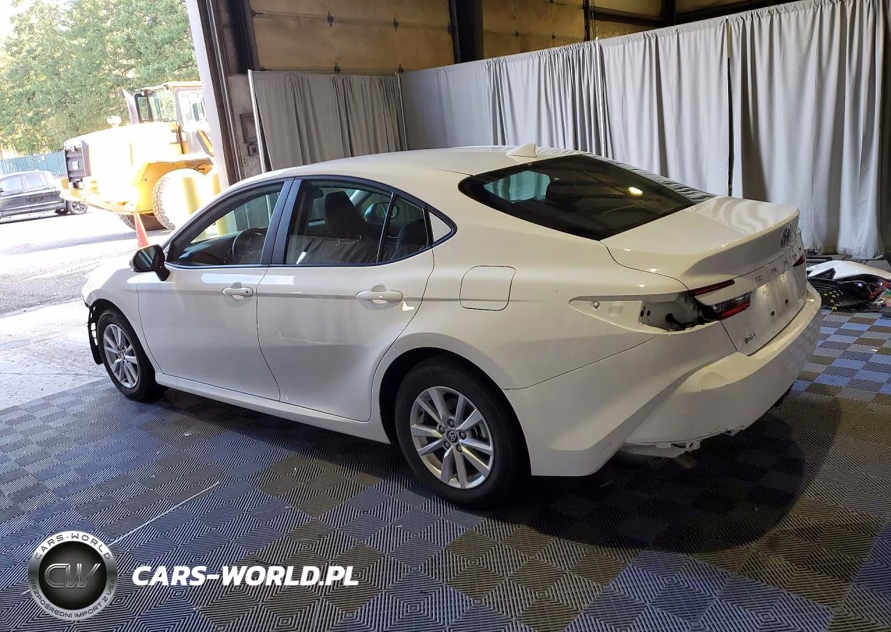2026 Toyota Camry Le VIN:4T1DAACK9TU767808 - 2