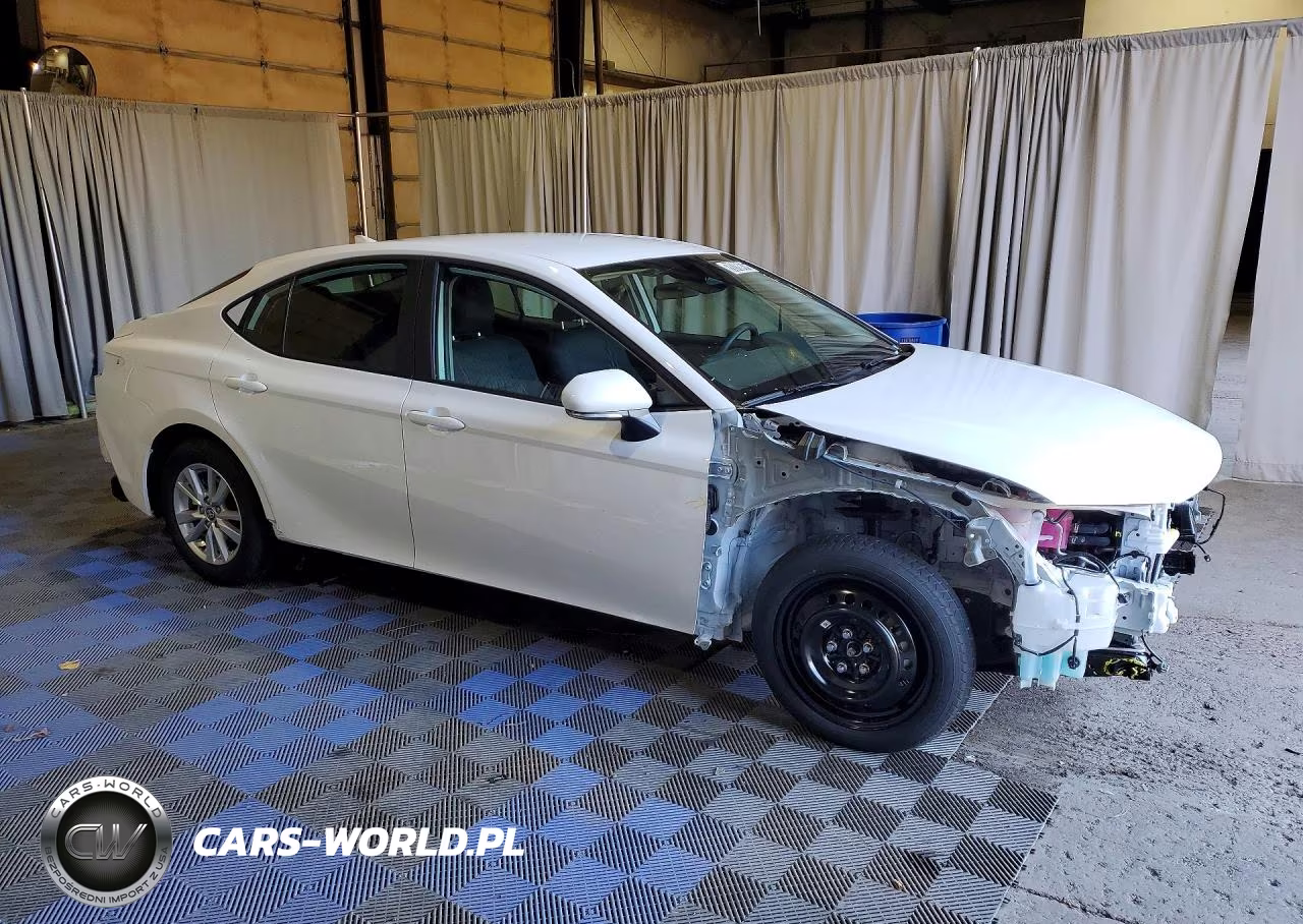 2026 Toyota Camry Le VIN:4T1DAACK9TU767808 - 4