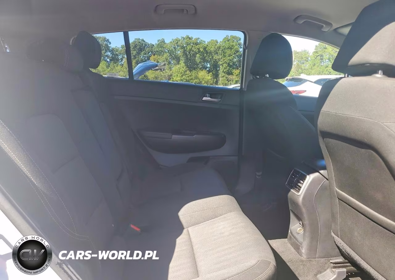 2021 Kia Sportage Lx VIN:KNDPM3AC4M7918053 - 11