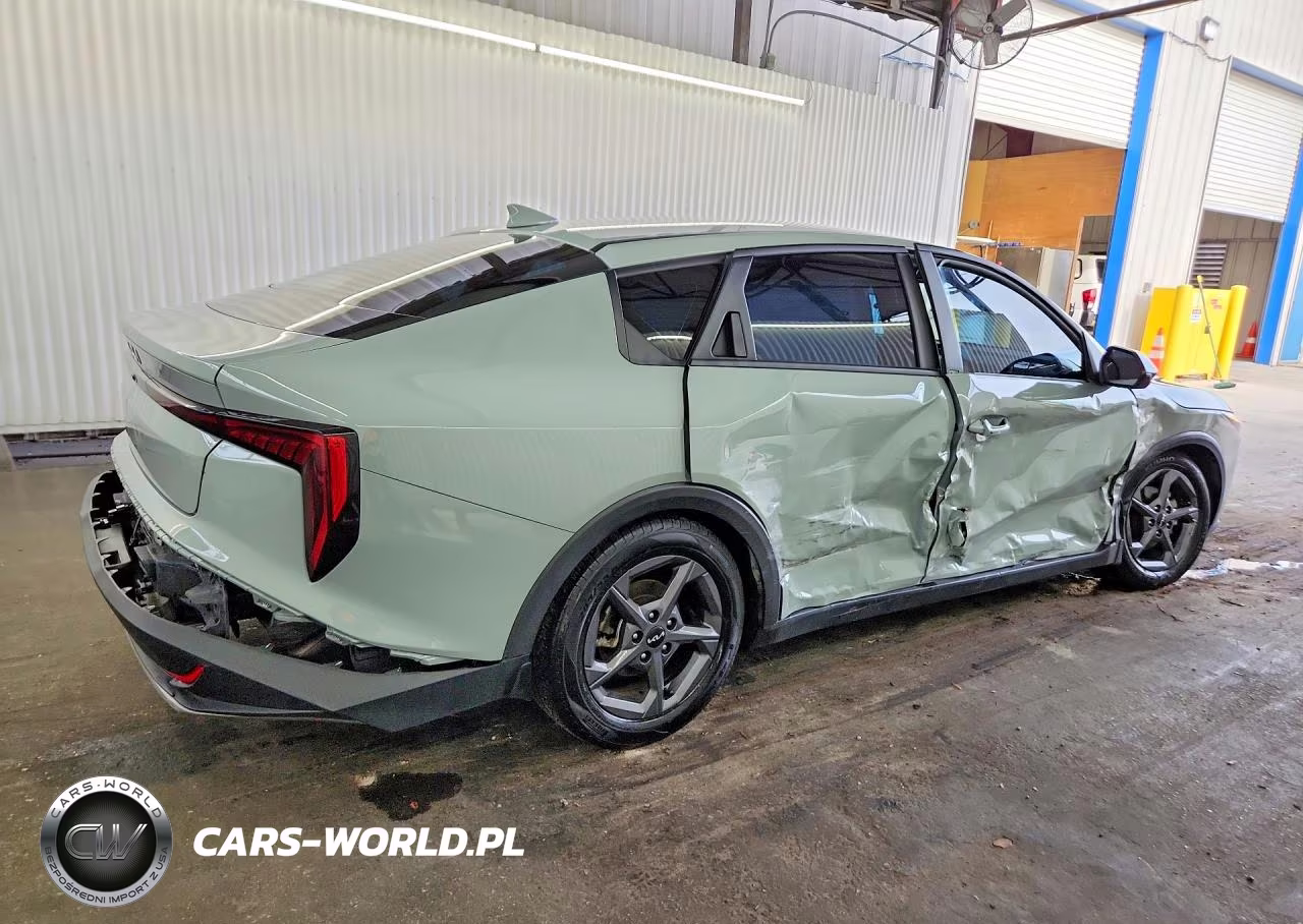 2025 Kia K4 Lxs VIN:3KPFT4DEXSE168821 - 3