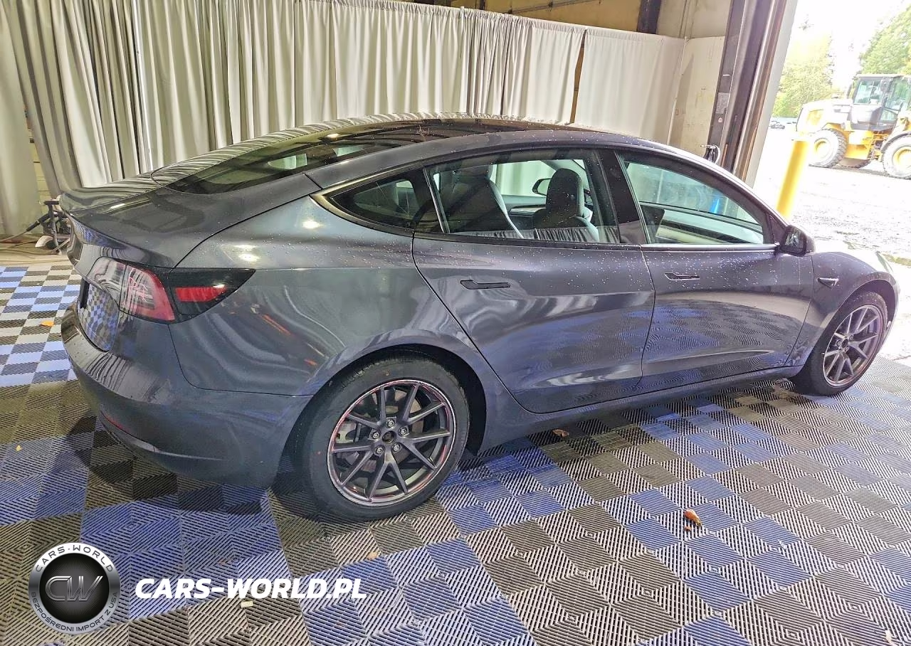 2022 Tesla Model 3 VIN:5YJ3E1EA1NF286617 - 3