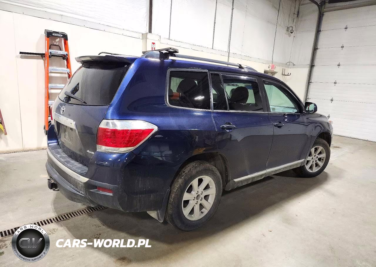 2013 Toyota Highlander Plus VIN:5TDBK3EHXDS222549 - 3