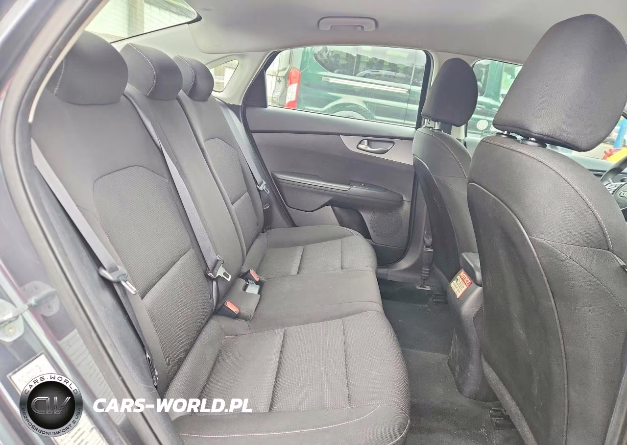 2021 Kia Forte Lxs VIN:3KPF24AD8ME352379 - 10