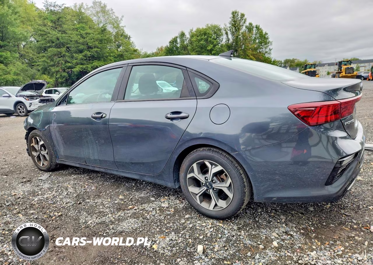 2021 Kia Forte Lxs VIN:3KPF24AD8ME352379 - 2