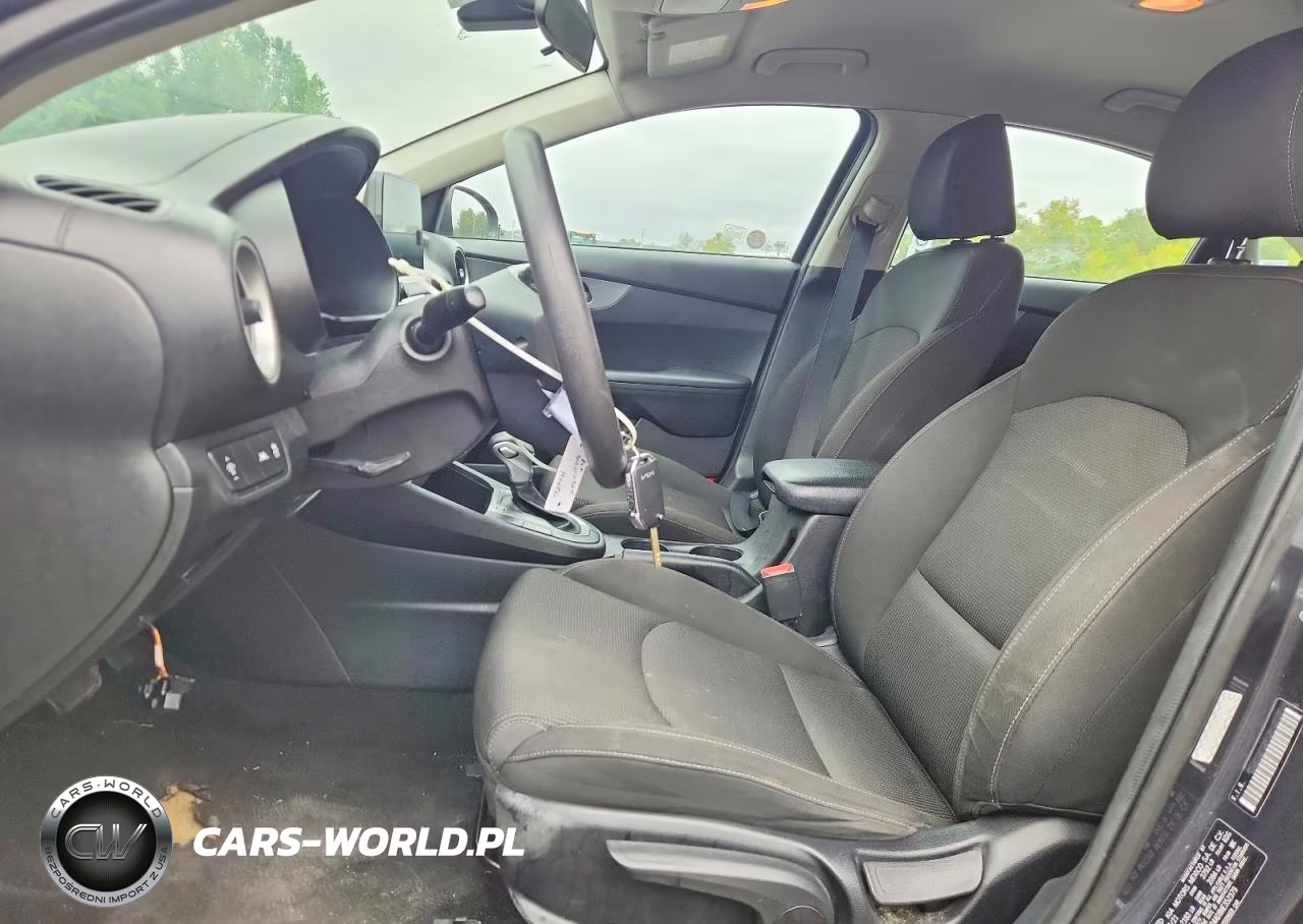 2021 Kia Forte Lxs VIN:3KPF24AD8ME352379 - 7