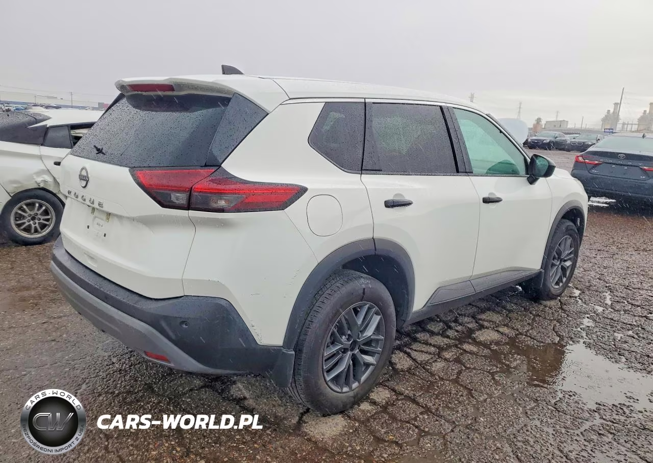 2023 Nissan Rogue S VIN:5N1BT3AA1PC806717 - 3