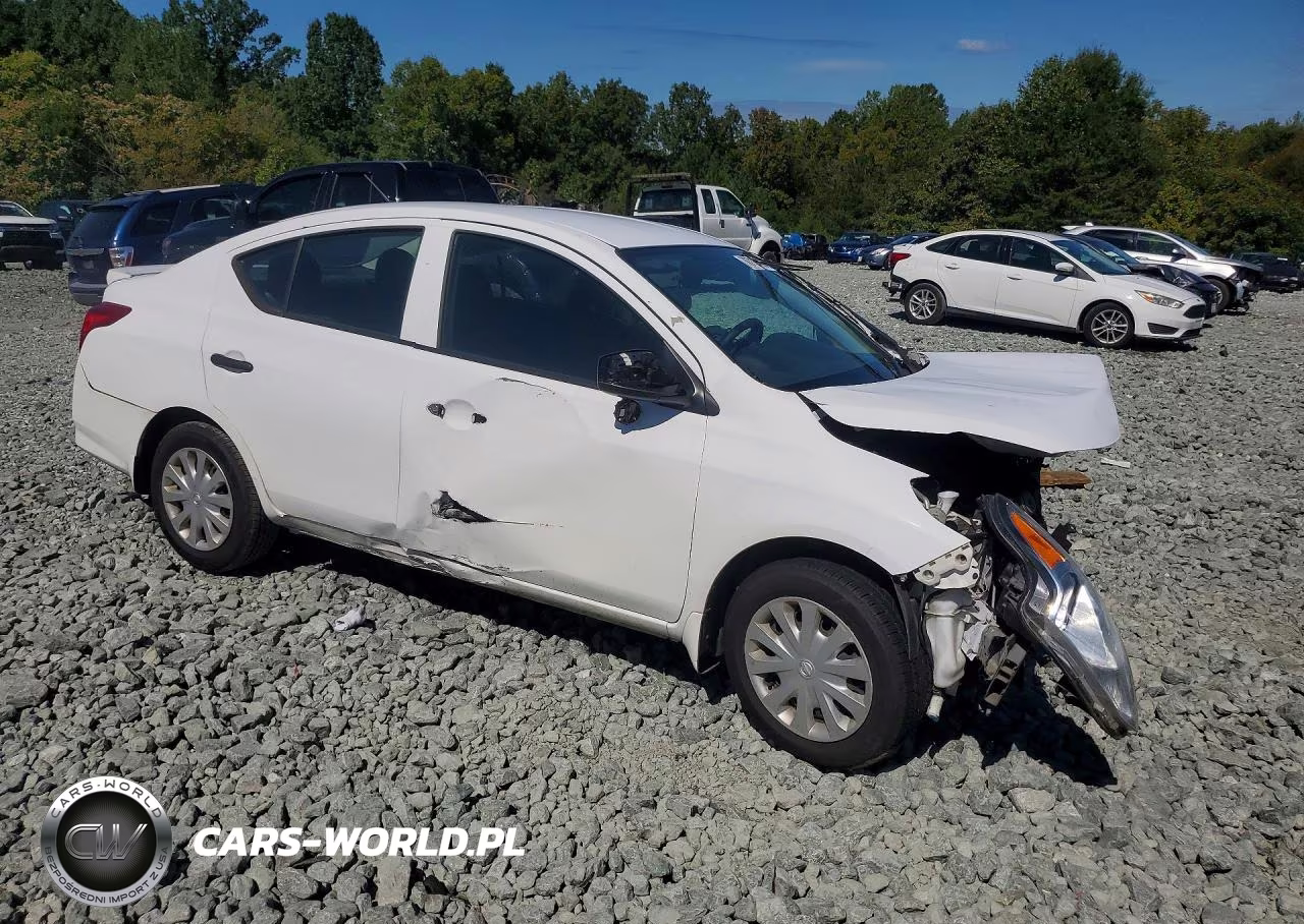 2018 Nissan Versa S Plus VIN:3N1CN7AP1JL864520 - 4