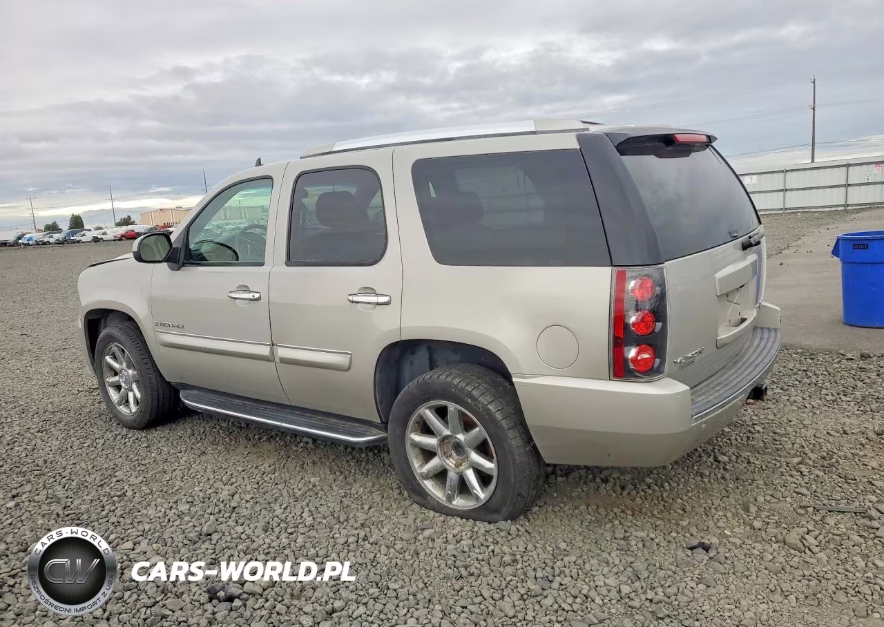 2007 GMC Yukon Denali VIN:1GKFK63847J261794 - 2