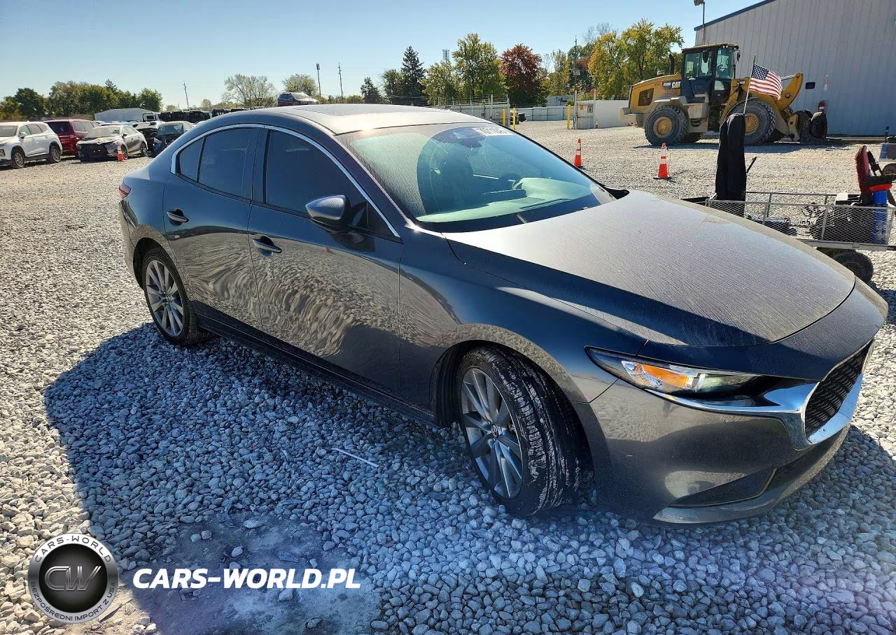 2023 Mazda 3 Preferred VIN:3MZBPACM0PM363685 - 4
